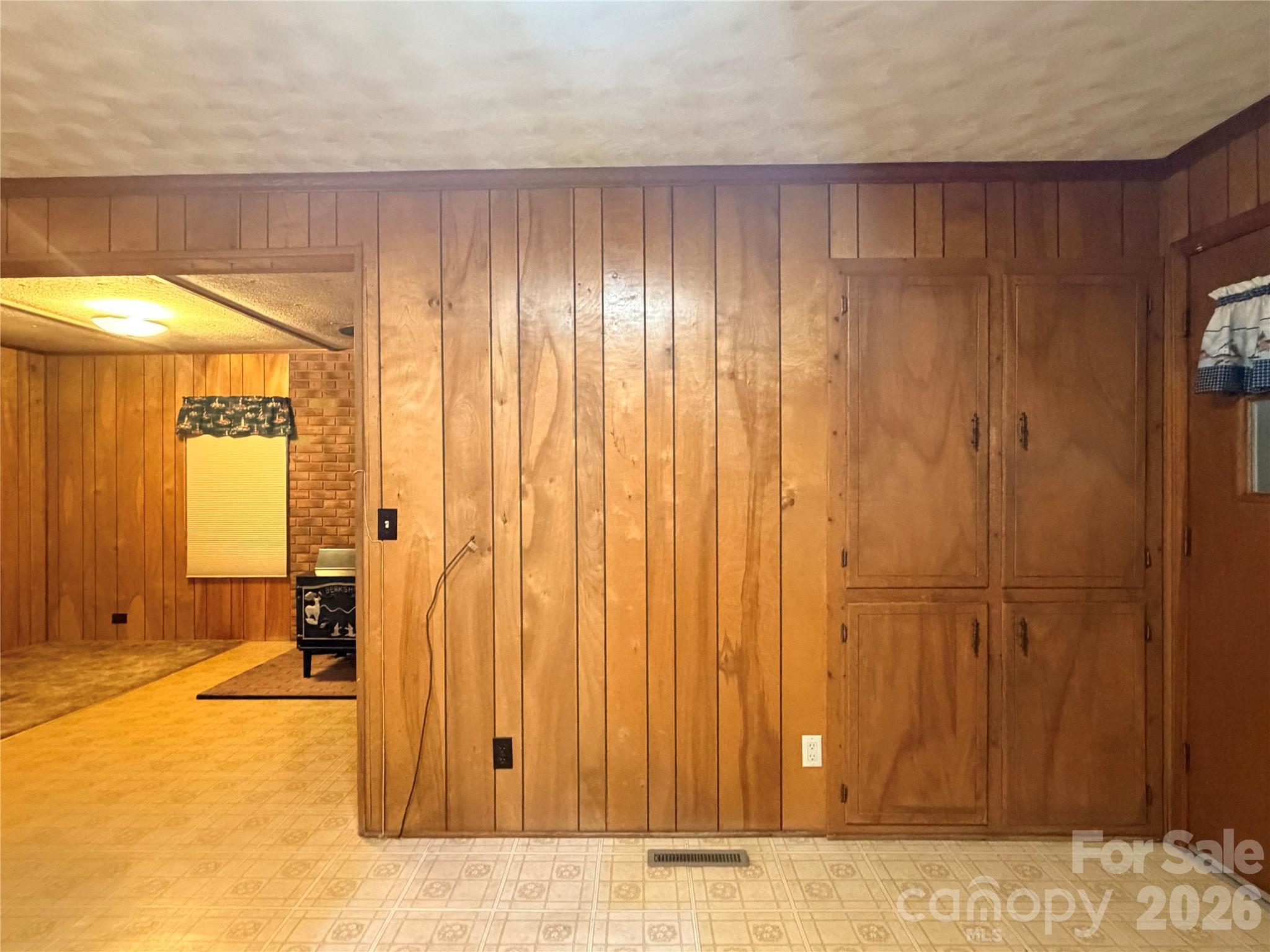 5945 Flowes Store Road — Concord