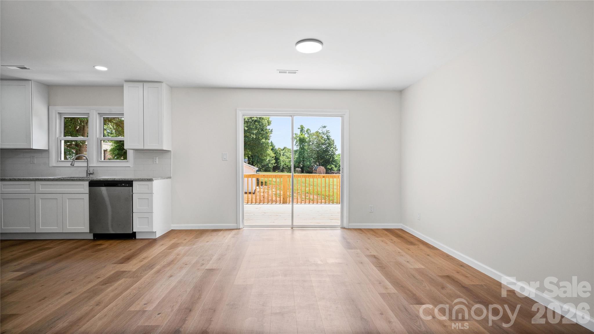 2330 40th Avenue Court NE — Hickory