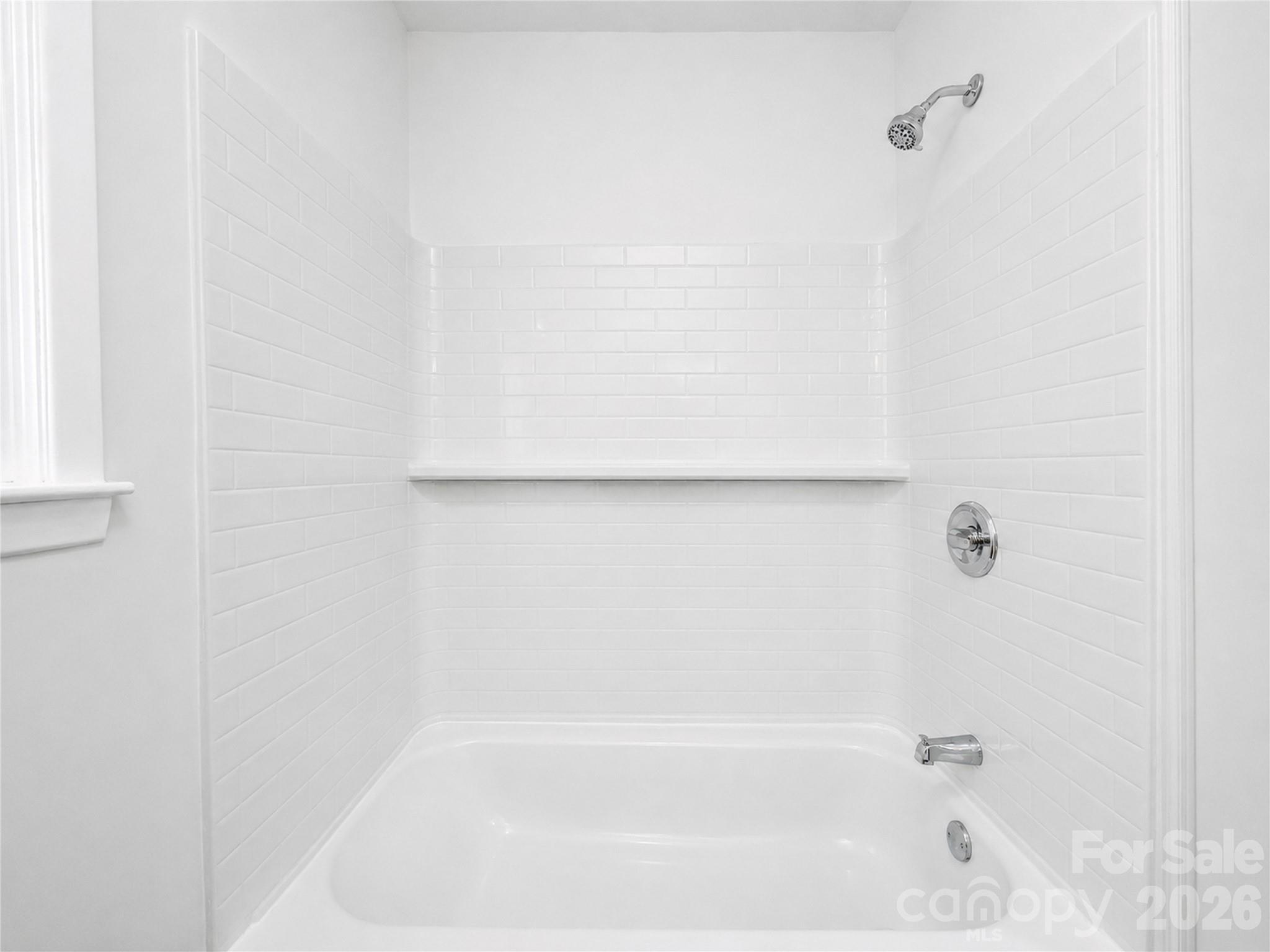 2330 40th Avenue Court NE — Hickory