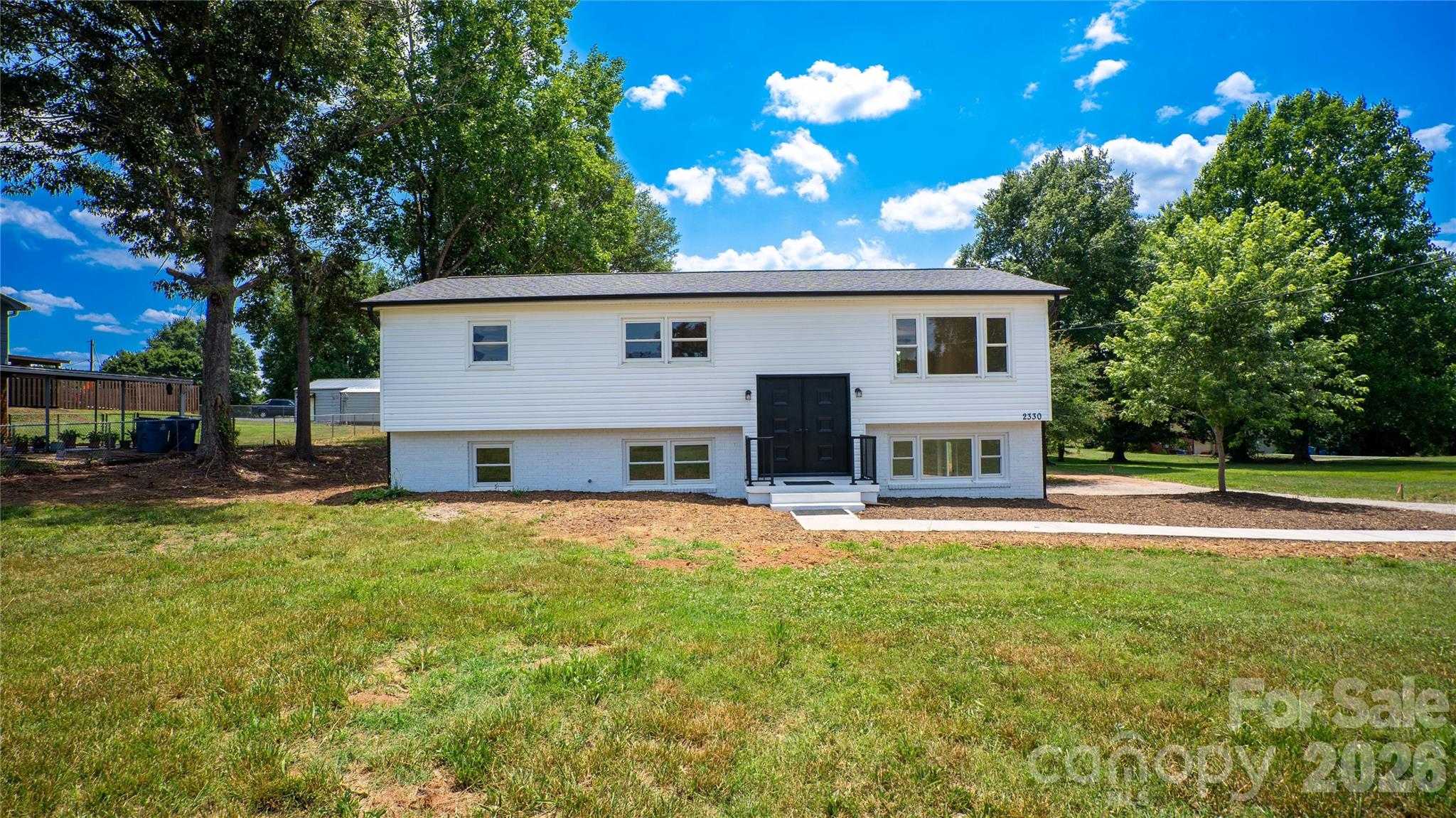 2330 40th Avenue Court NE — Hickory