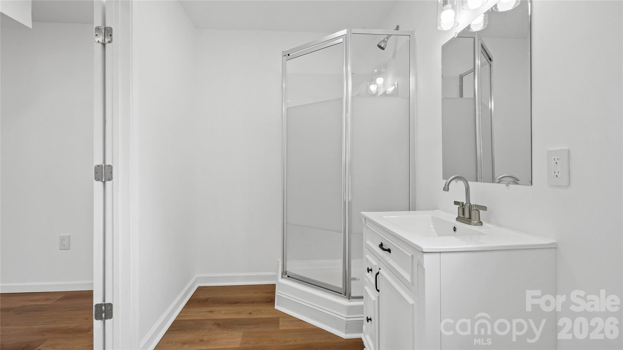 2330 40th Avenue Court NE — Hickory