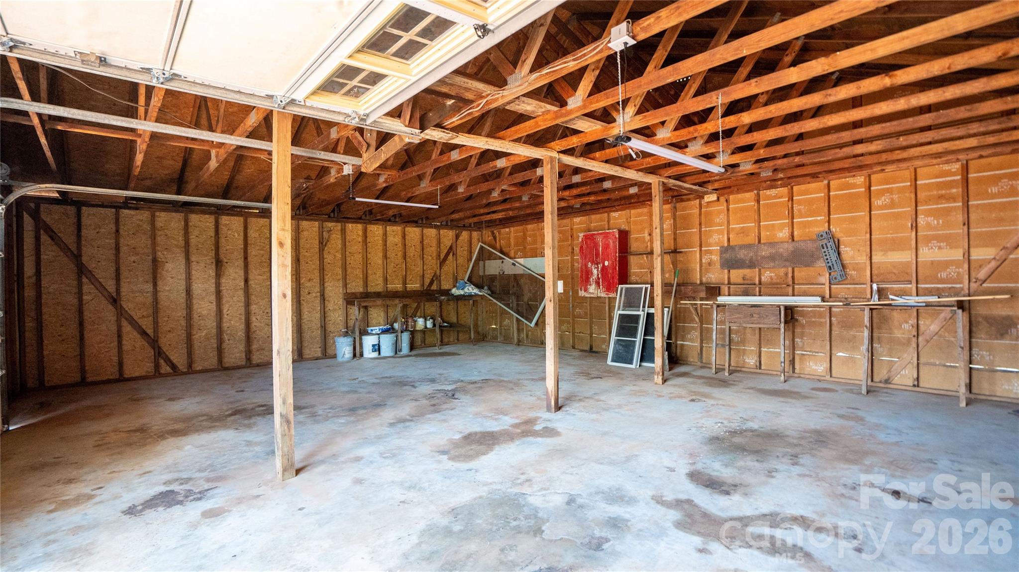 2330 40th Avenue Court NE — Hickory