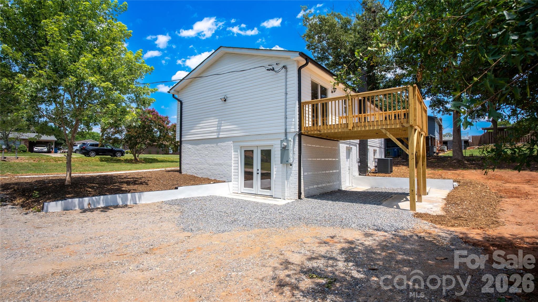 2330 40th Avenue Court NE — Hickory