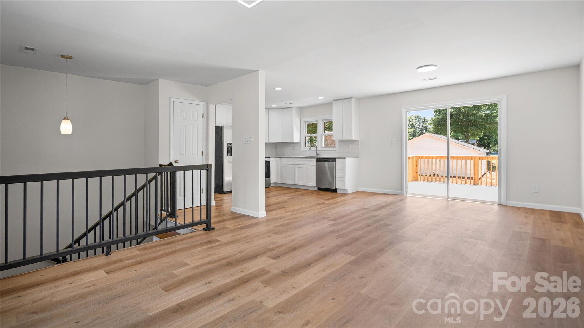 2330 40th Avenue Court NE — Hickory