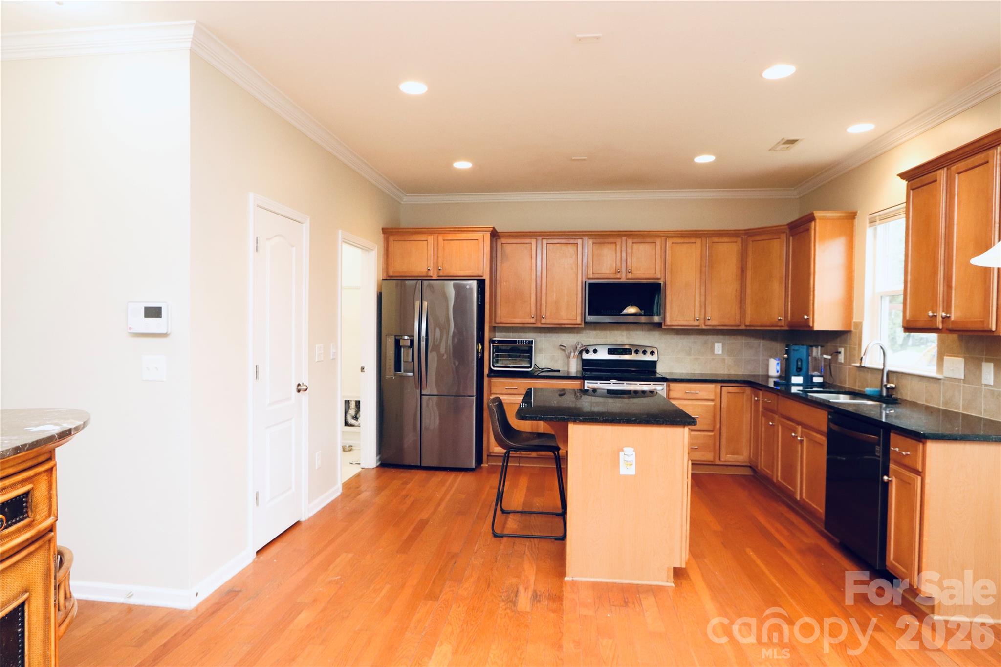 3586 Larkhaven Avenue SW — Concord
