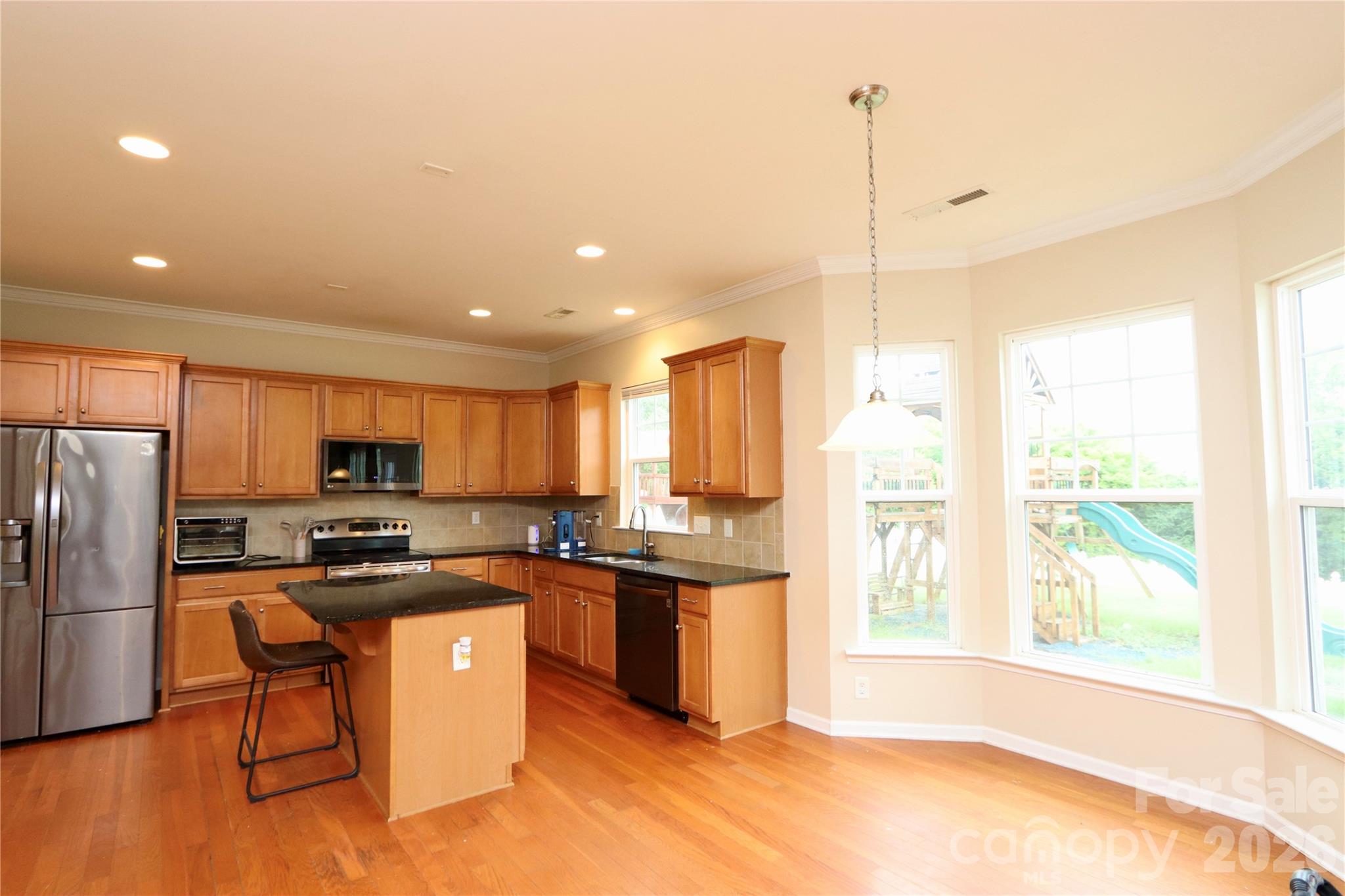 3586 Larkhaven Avenue SW — Concord