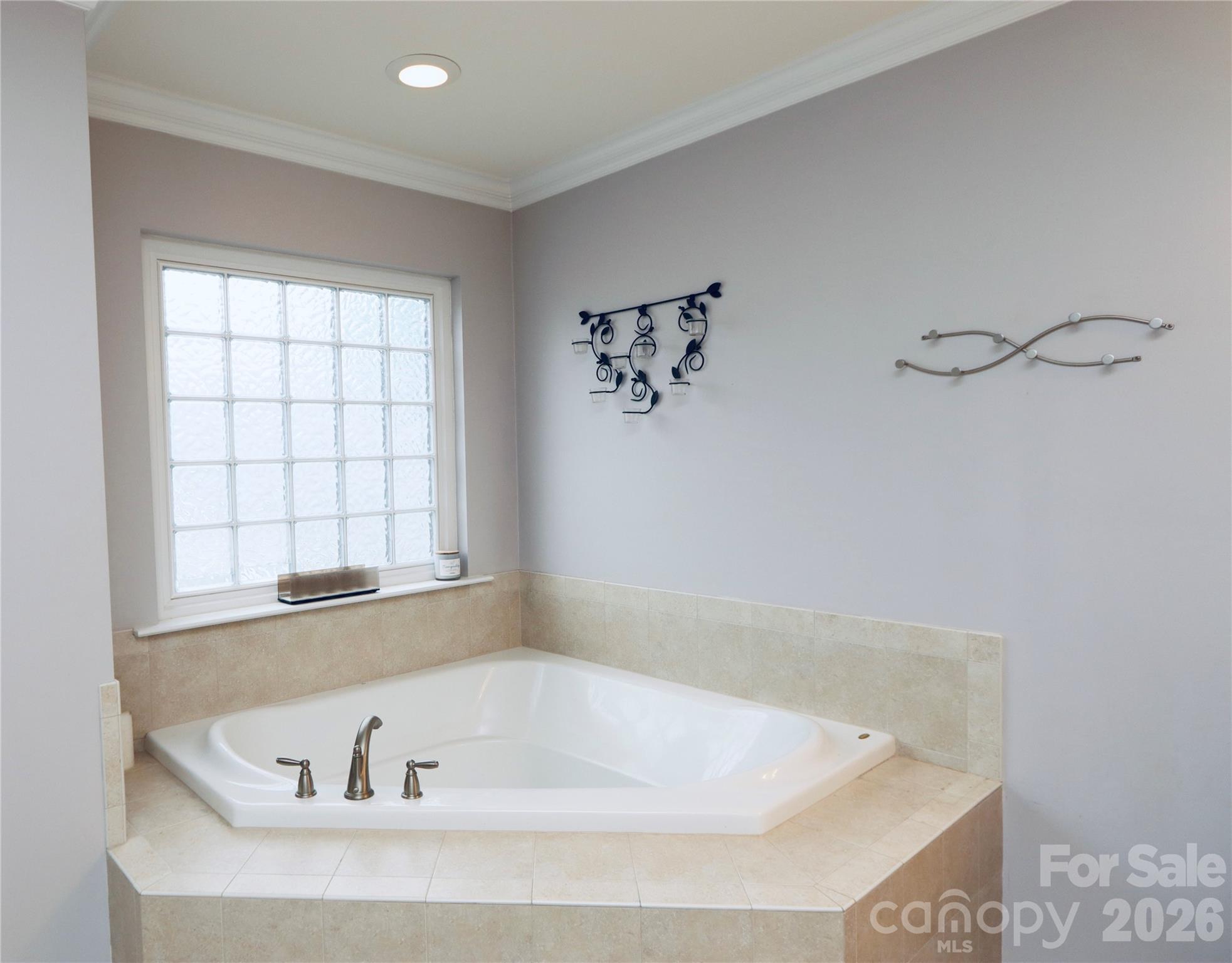 3586 Larkhaven Avenue SW — Concord
