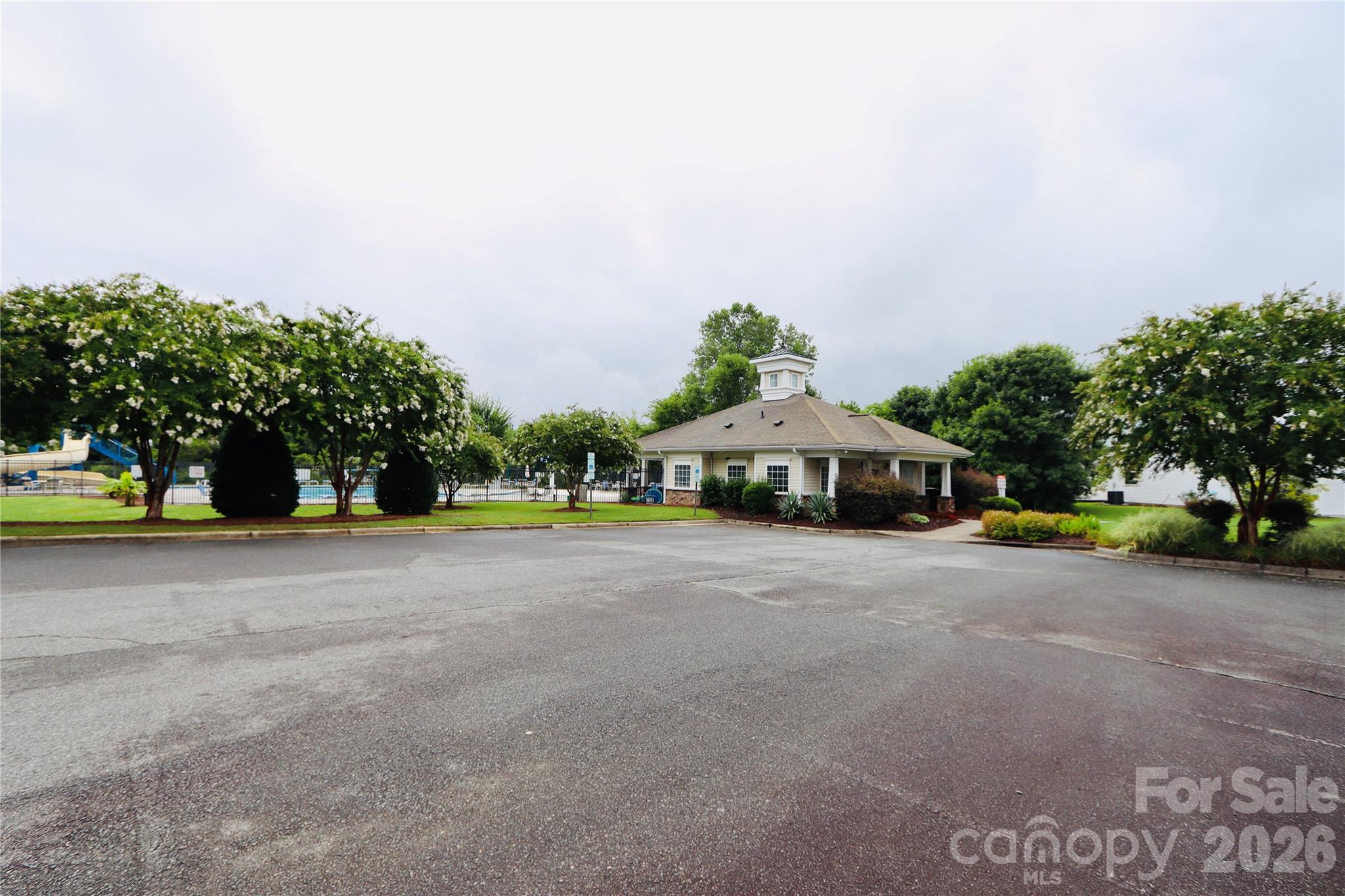 3586 Larkhaven Avenue SW — Concord