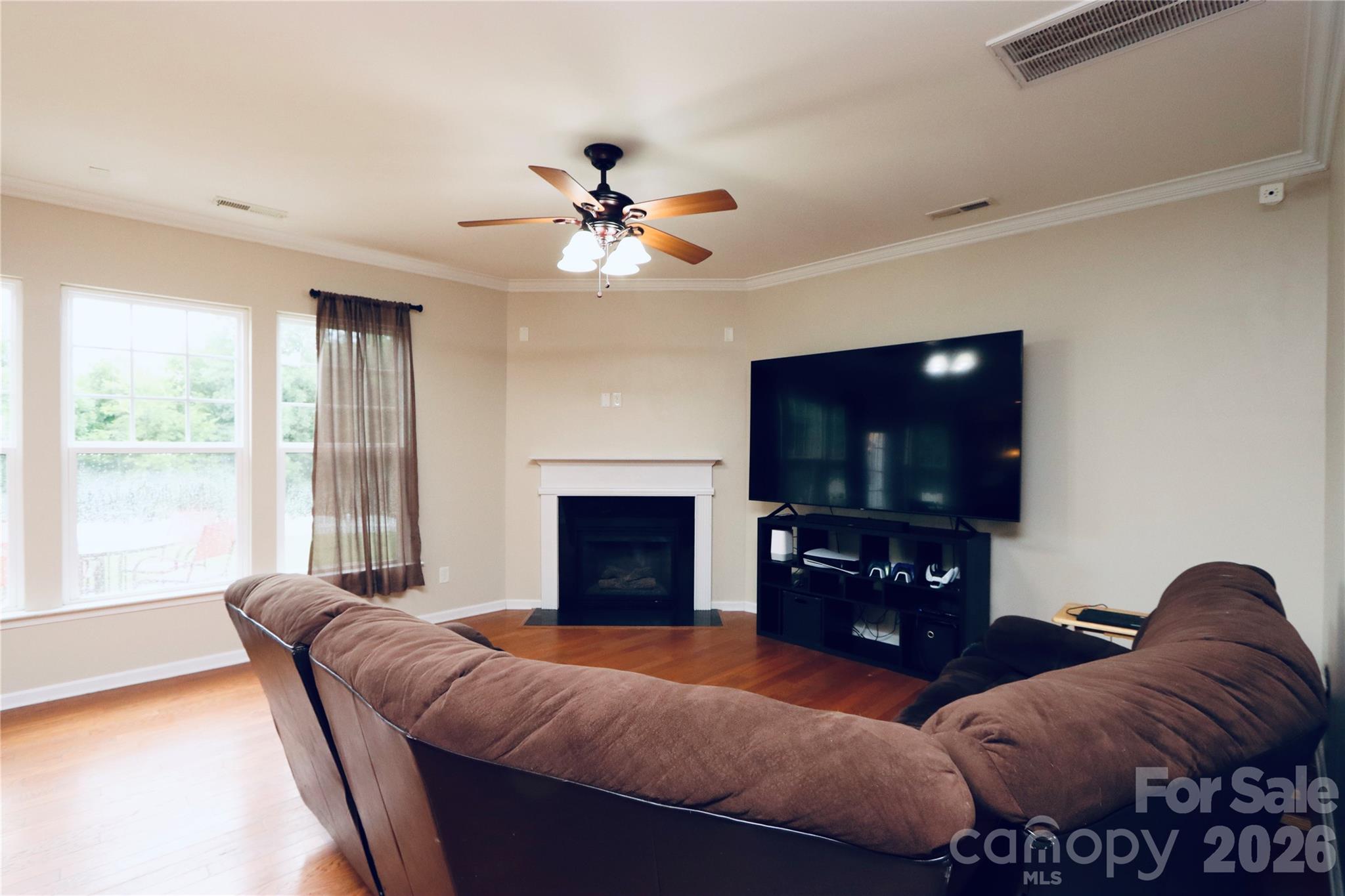 3586 Larkhaven Avenue SW — Concord