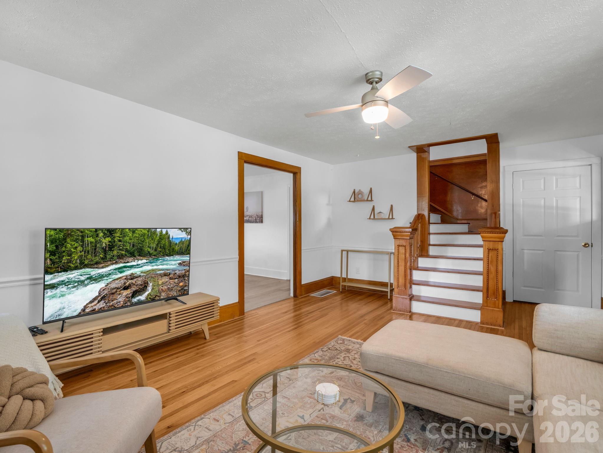 363 Etowah School Road — Hendersonville