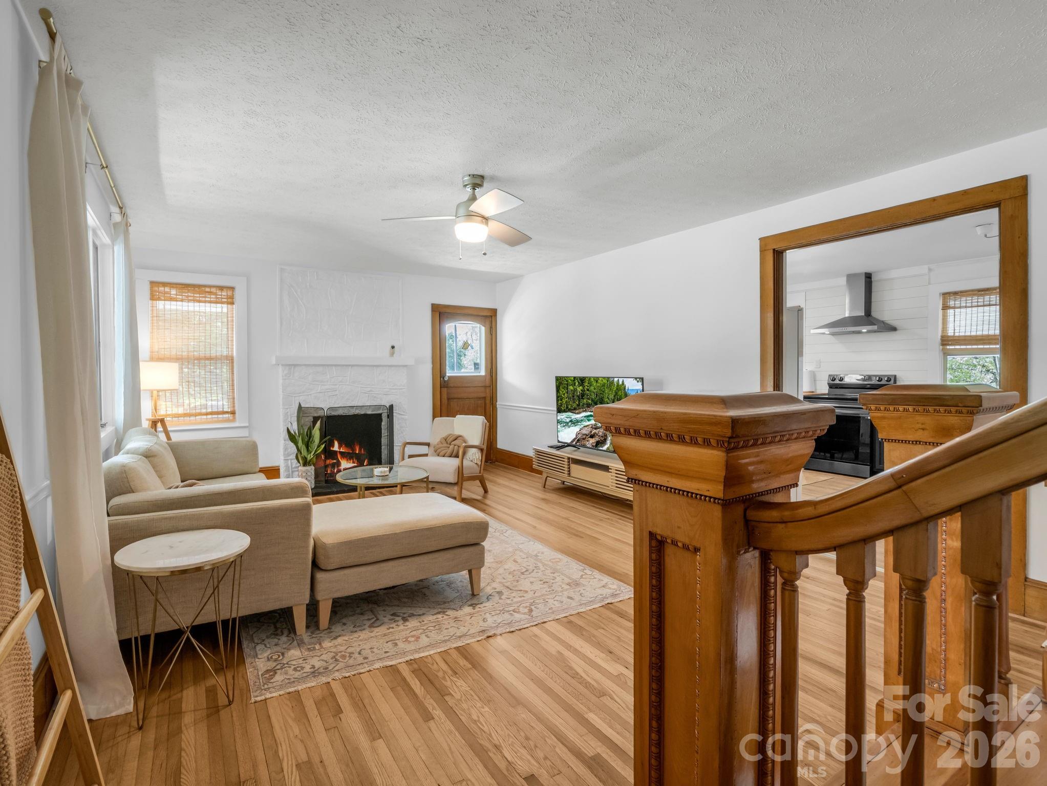 363 Etowah School Road — Hendersonville