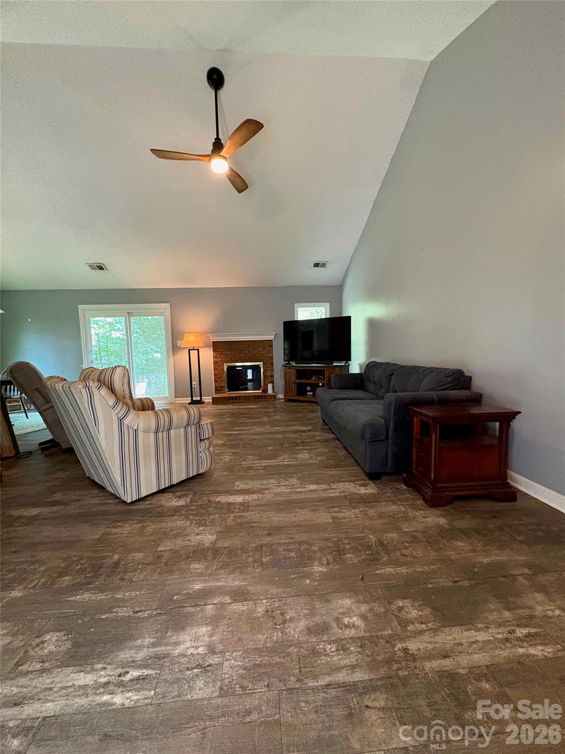 8410 Gidleigh Court — Charlotte