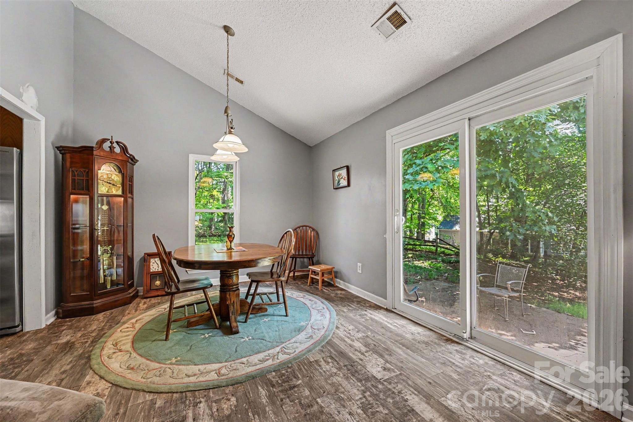 8410 Gidleigh Court — Charlotte