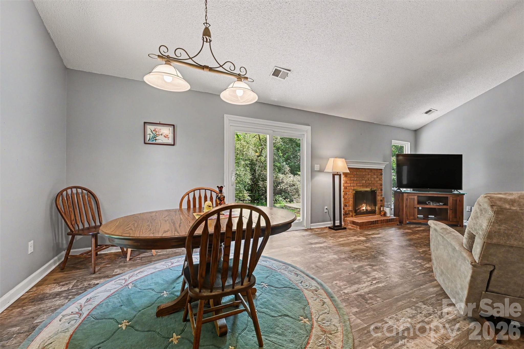 8410 Gidleigh Court — Charlotte