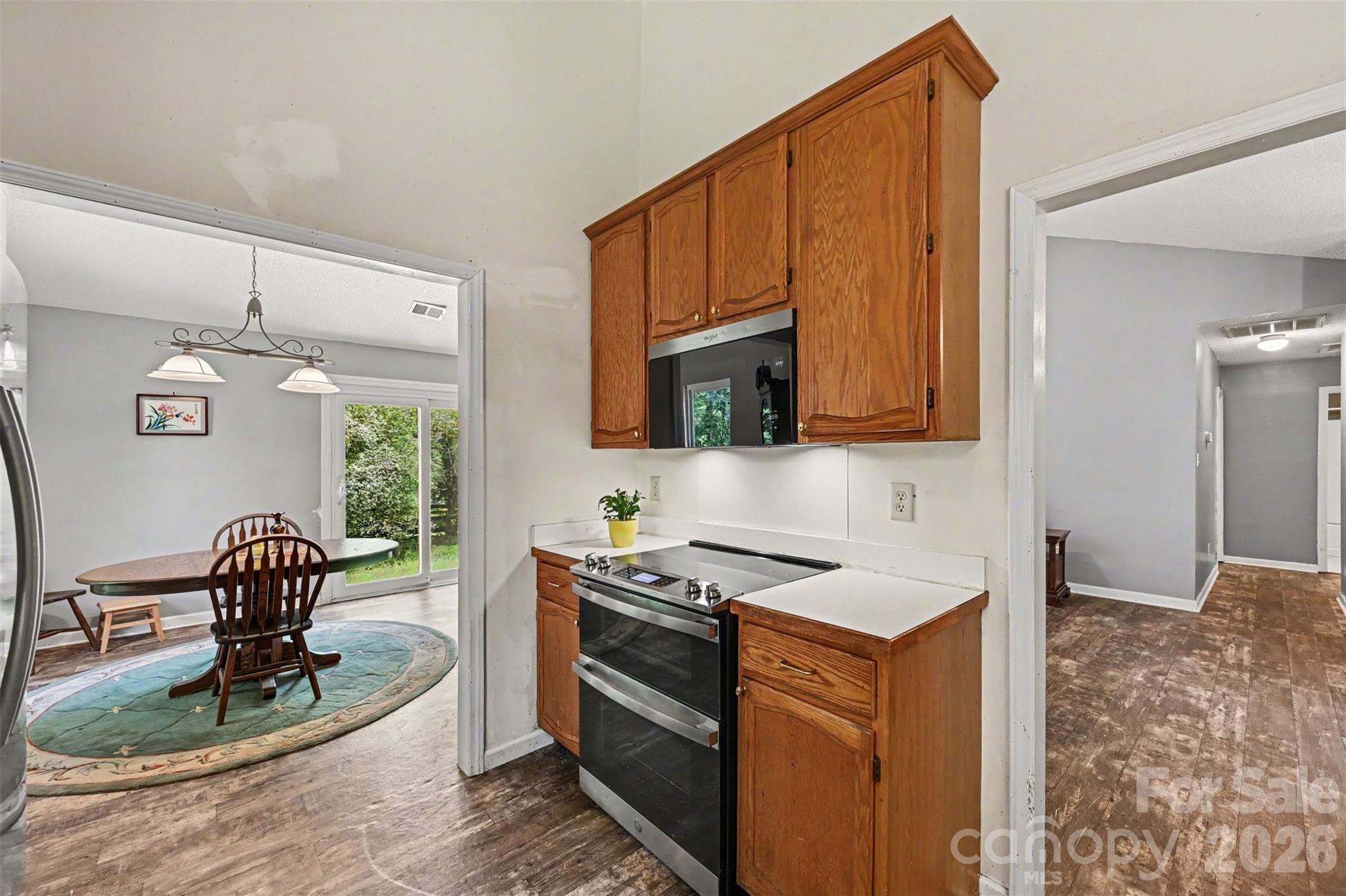 8410 Gidleigh Court — Charlotte