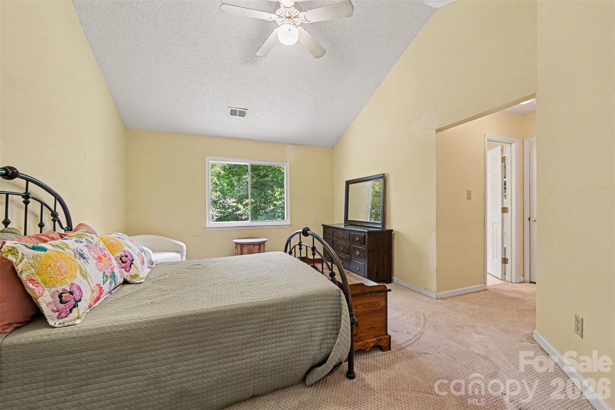 8410 Gidleigh Court — Charlotte