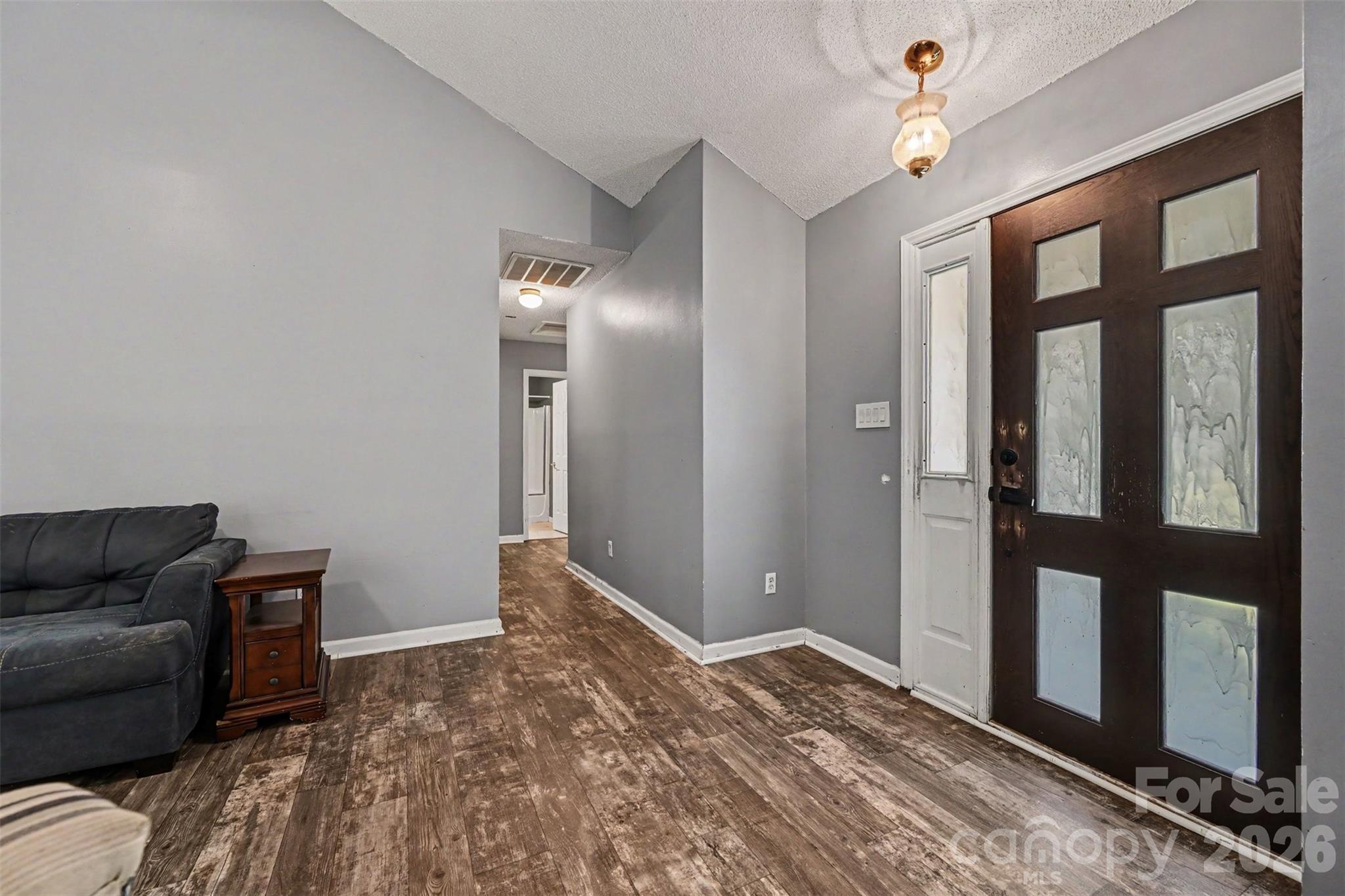 8410 Gidleigh Court — Charlotte