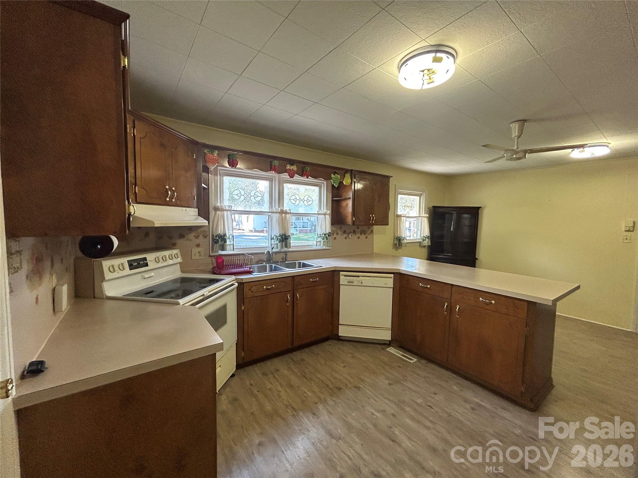 402 E 24TH Street — Kannapolis