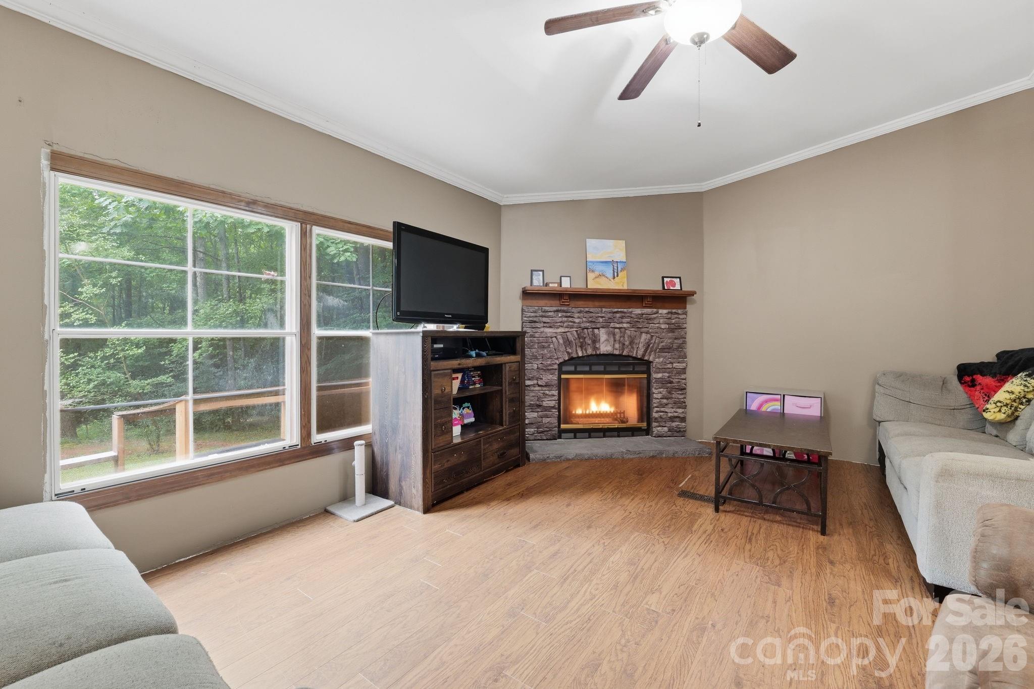 365 Sunflower Road — Statesville