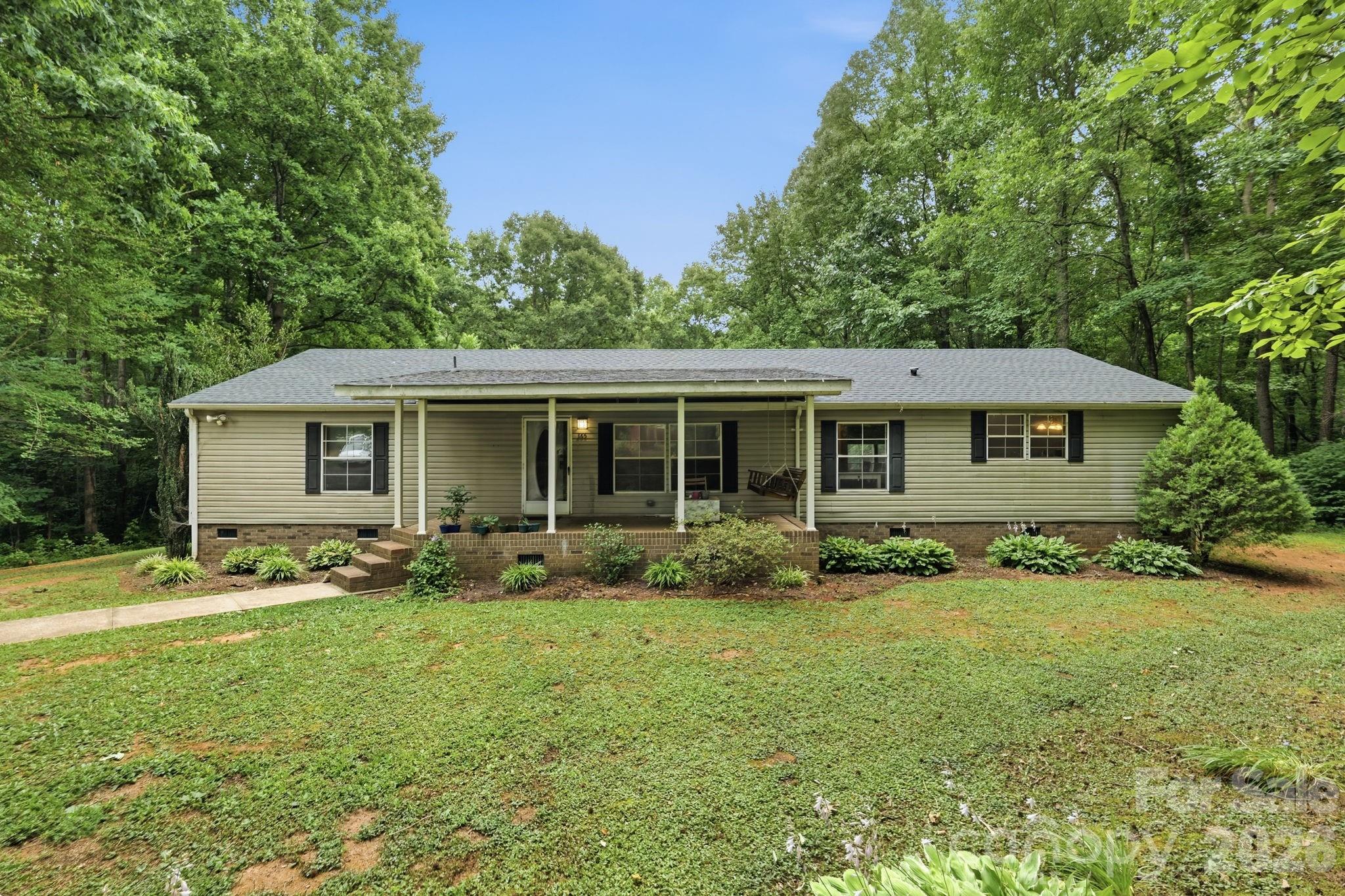 365 Sunflower Road — Statesville