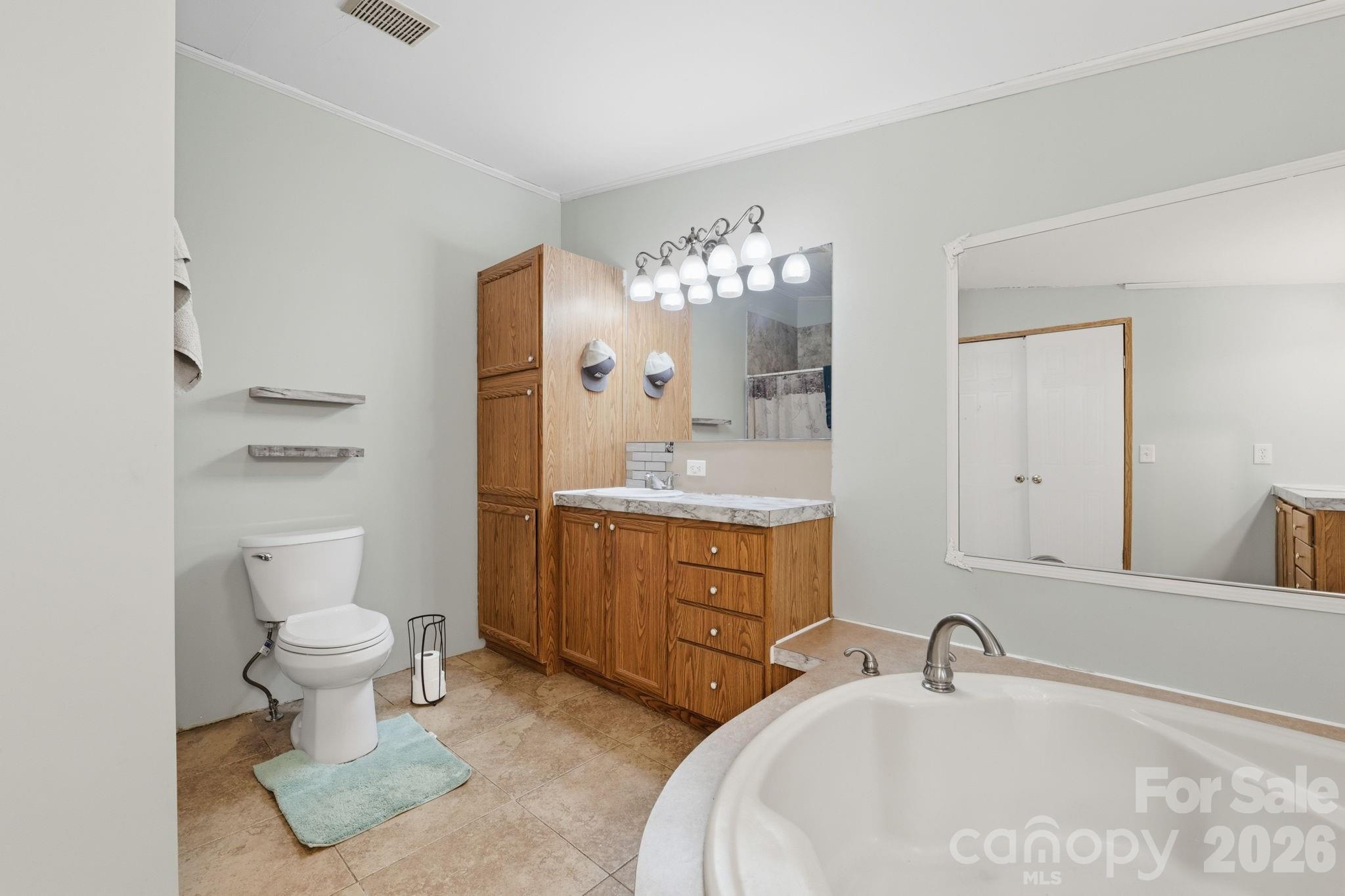 365 Sunflower Road — Statesville