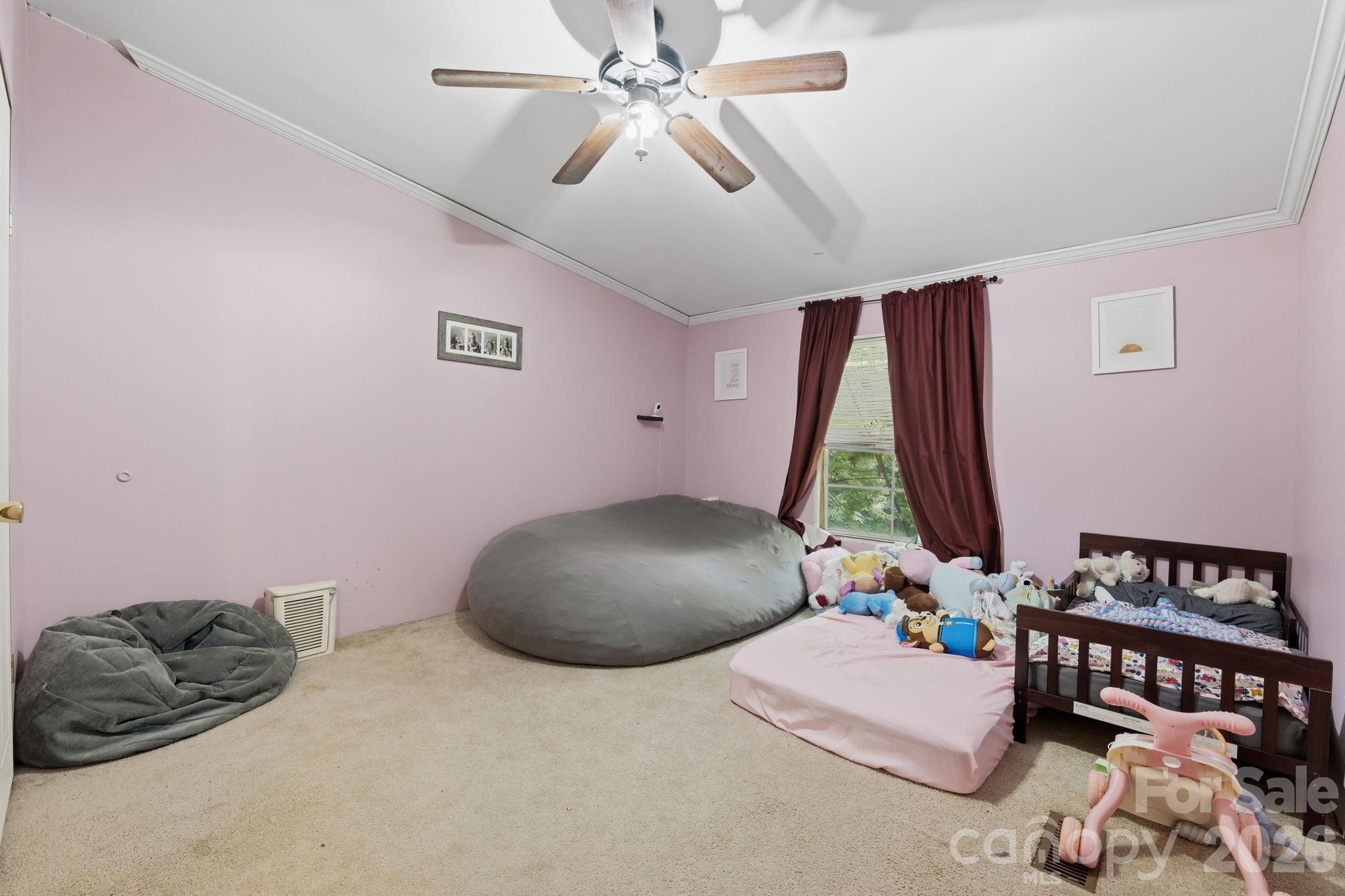 365 Sunflower Road — Statesville