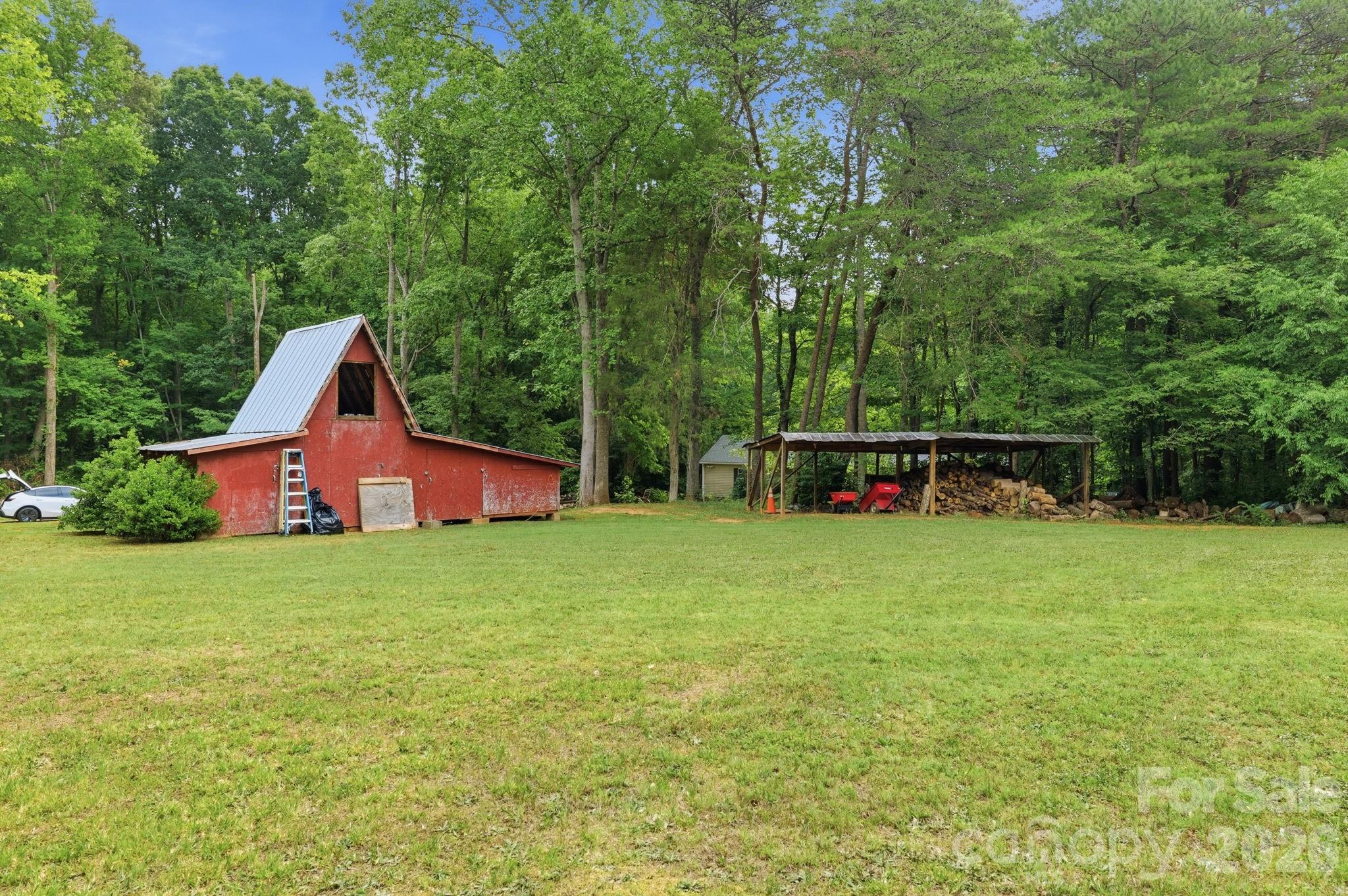365 Sunflower Road — Statesville
