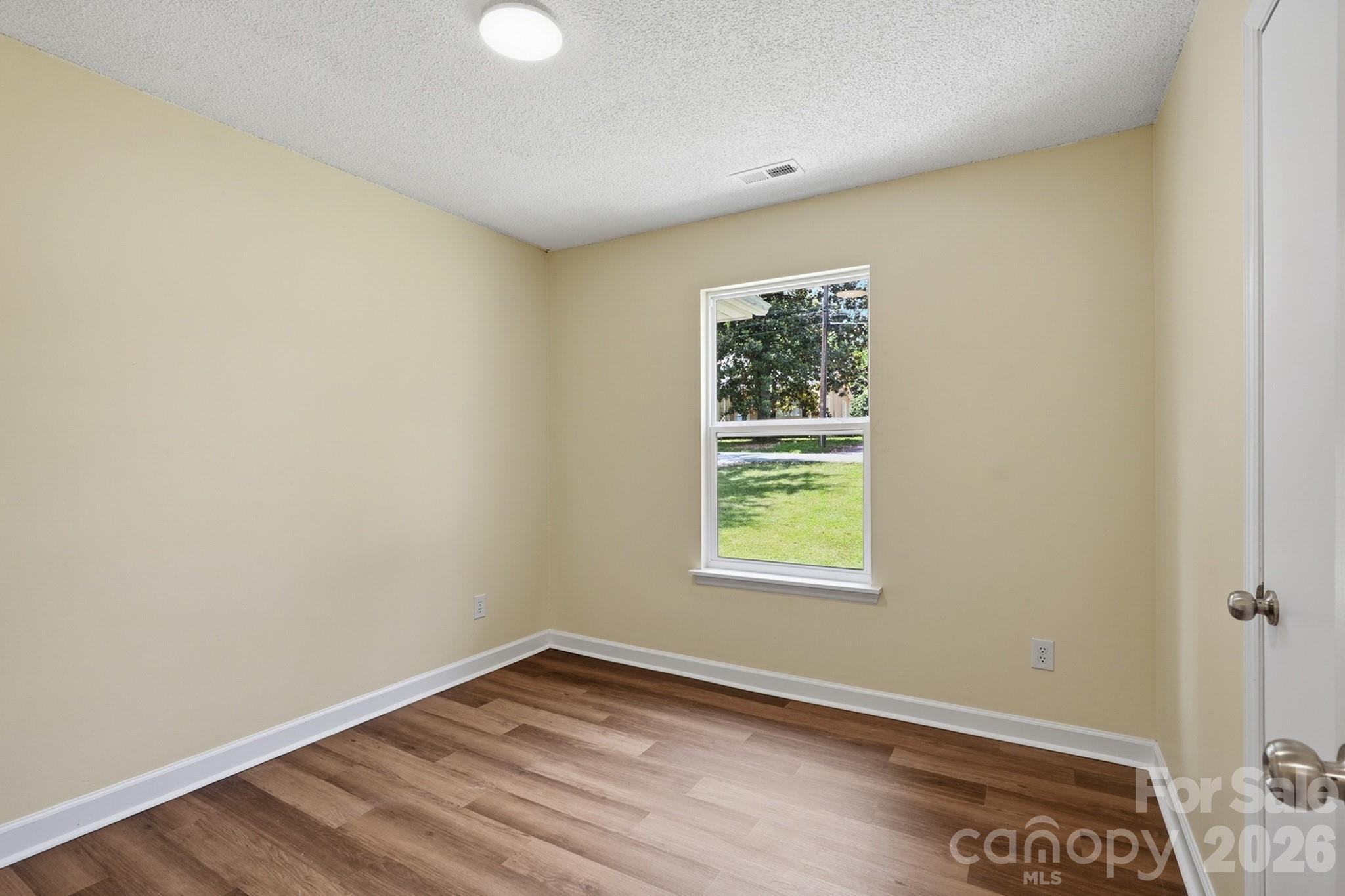 612 Welsh Avenue — Monroe