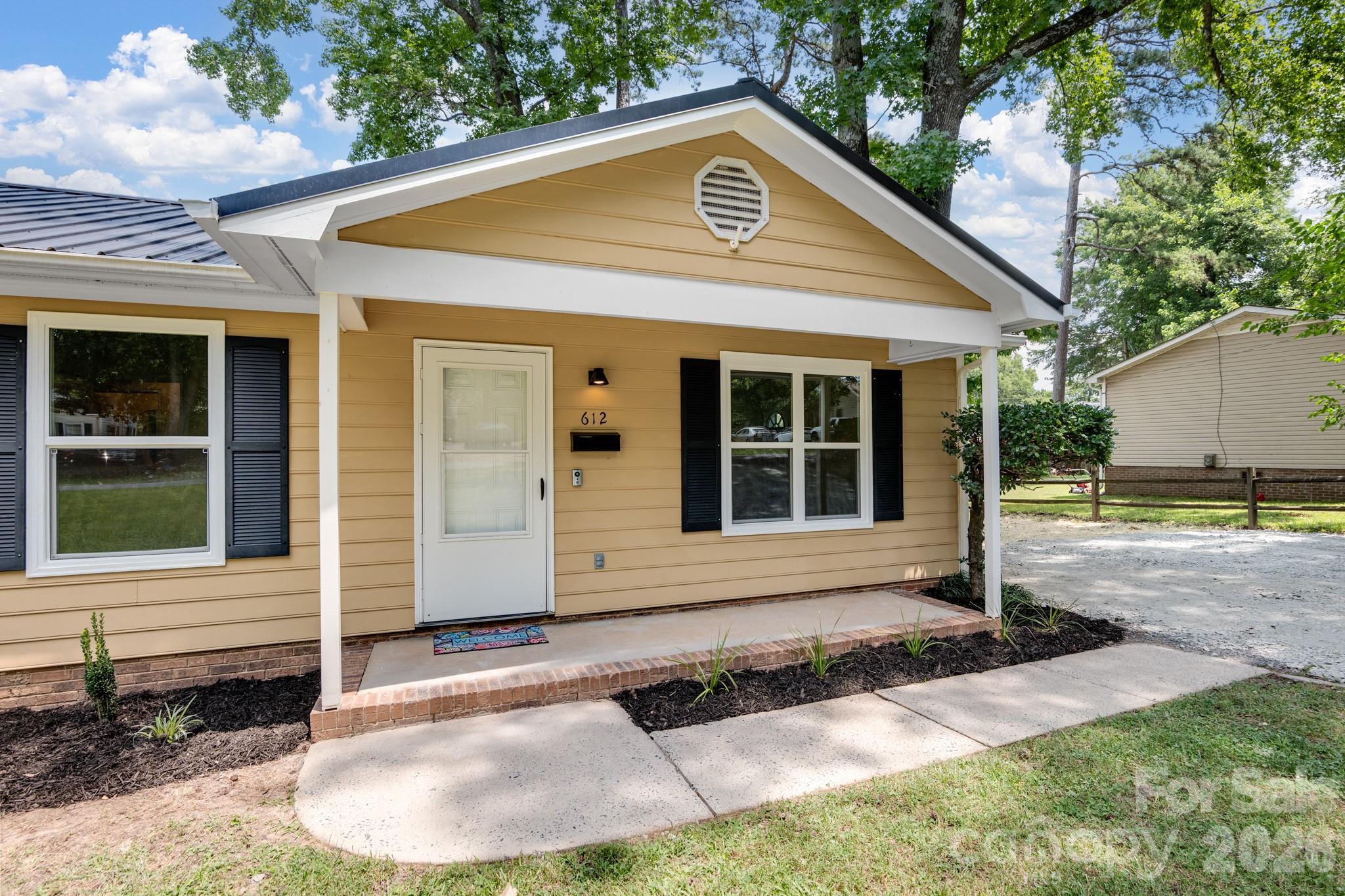 612 Welsh Avenue — Monroe