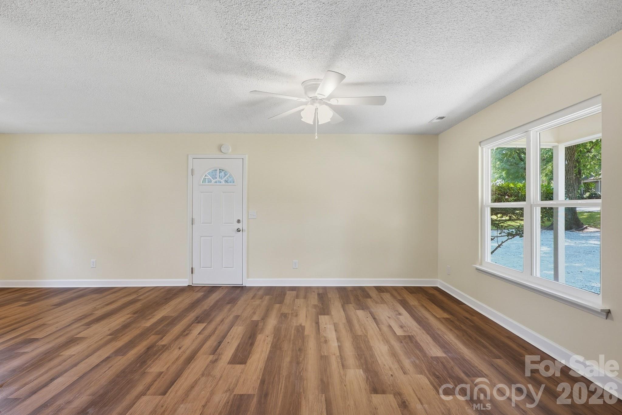 612 Welsh Avenue — Monroe