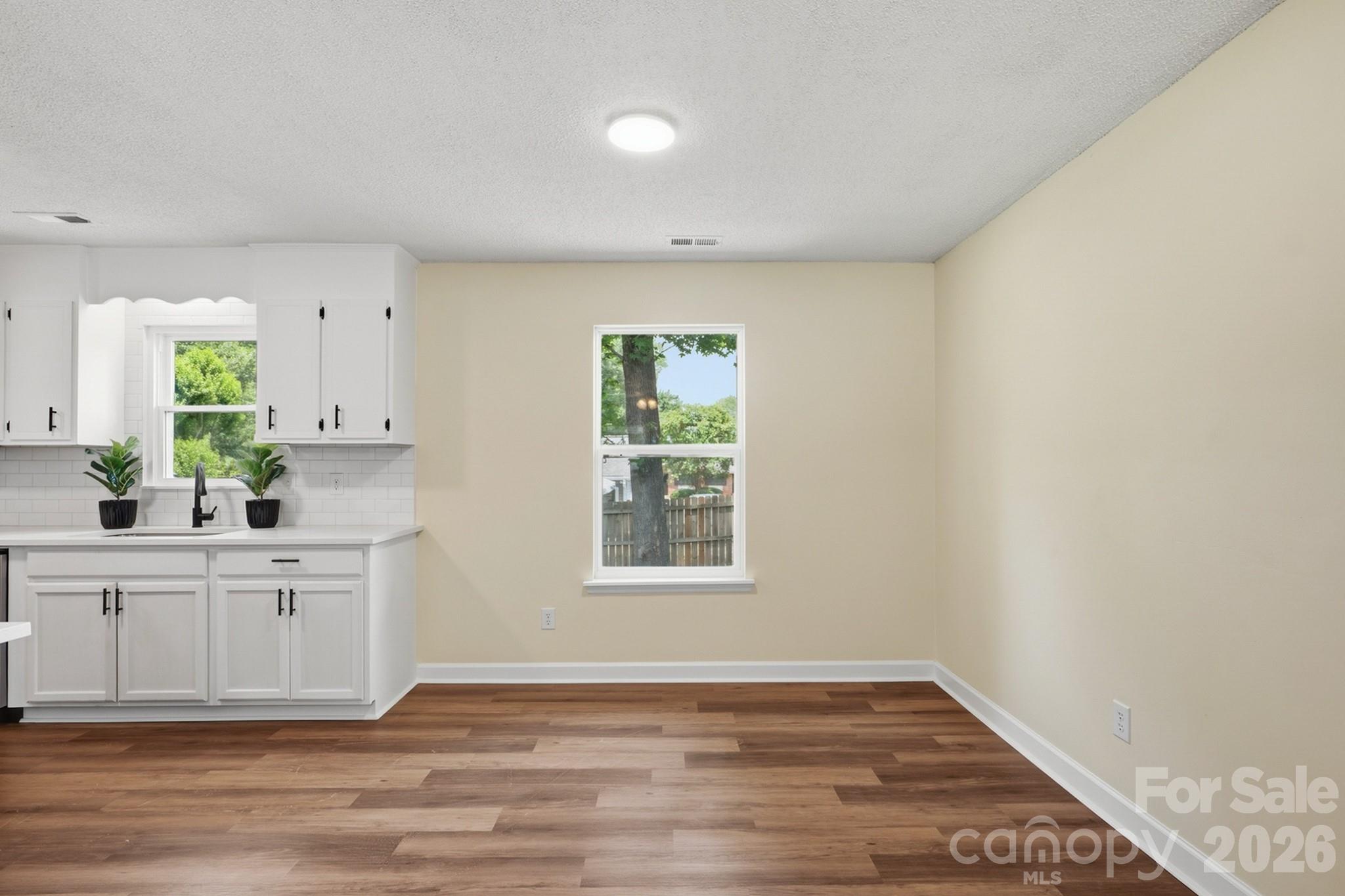 612 Welsh Avenue — Monroe