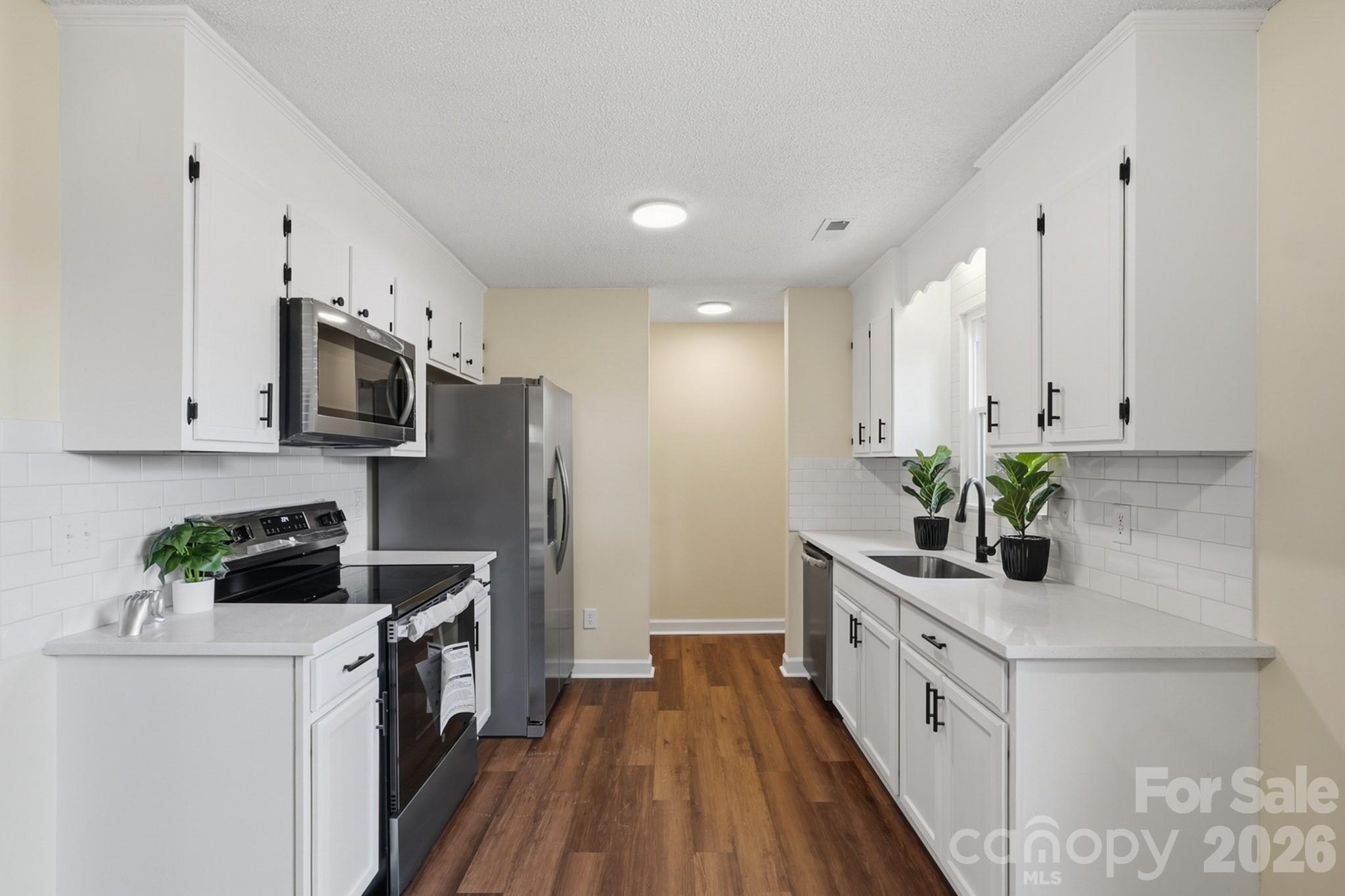 612 Welsh Avenue — Monroe