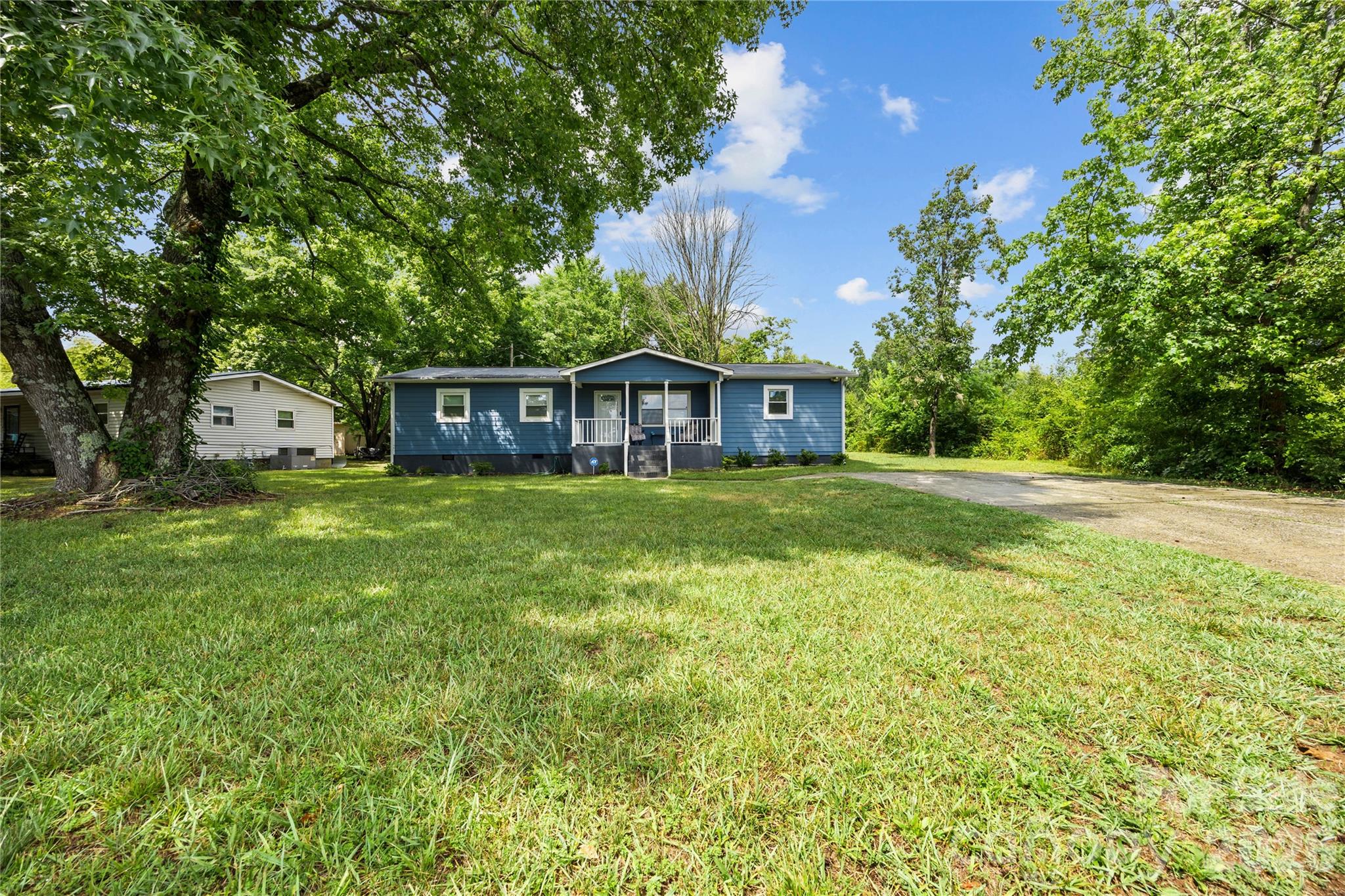 1345 Old Salisbury Road — Statesville