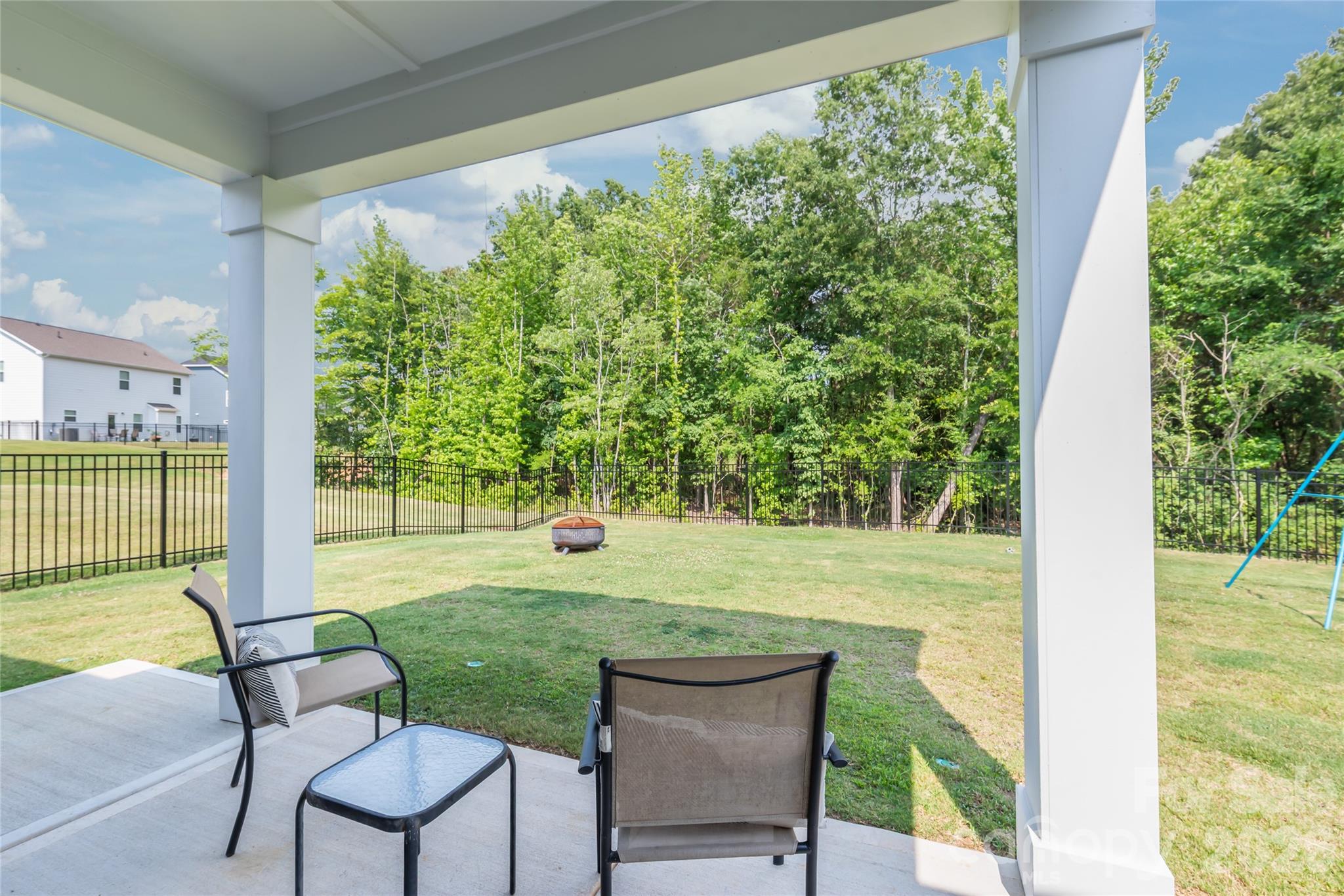 1419 Black Walnut Street — Monroe