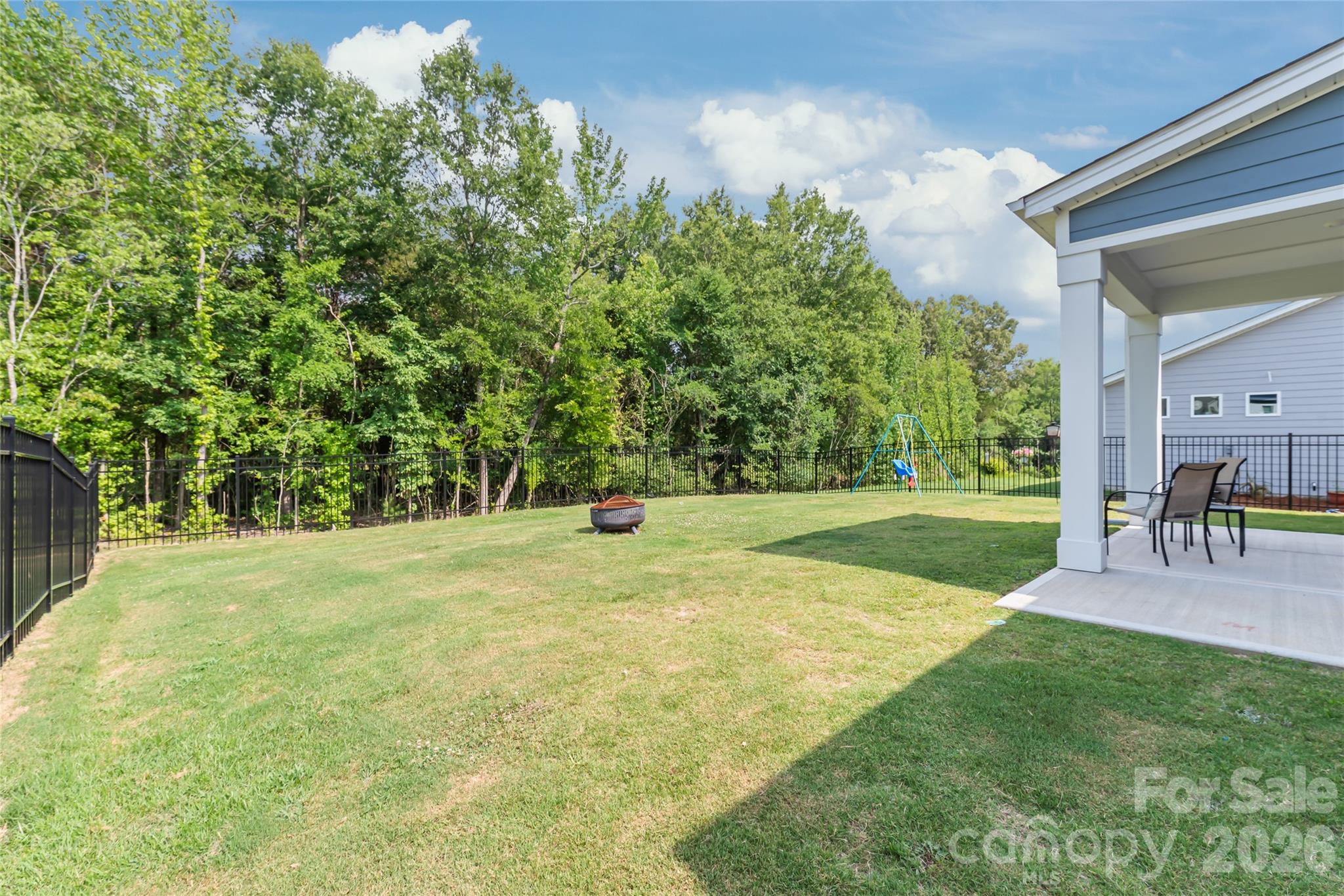 1419 Black Walnut Street — Monroe