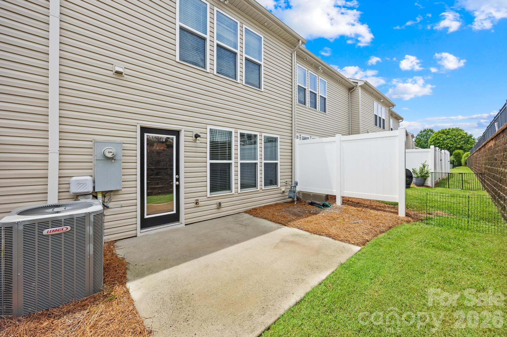 2459 Diplomat Lane — Charlotte