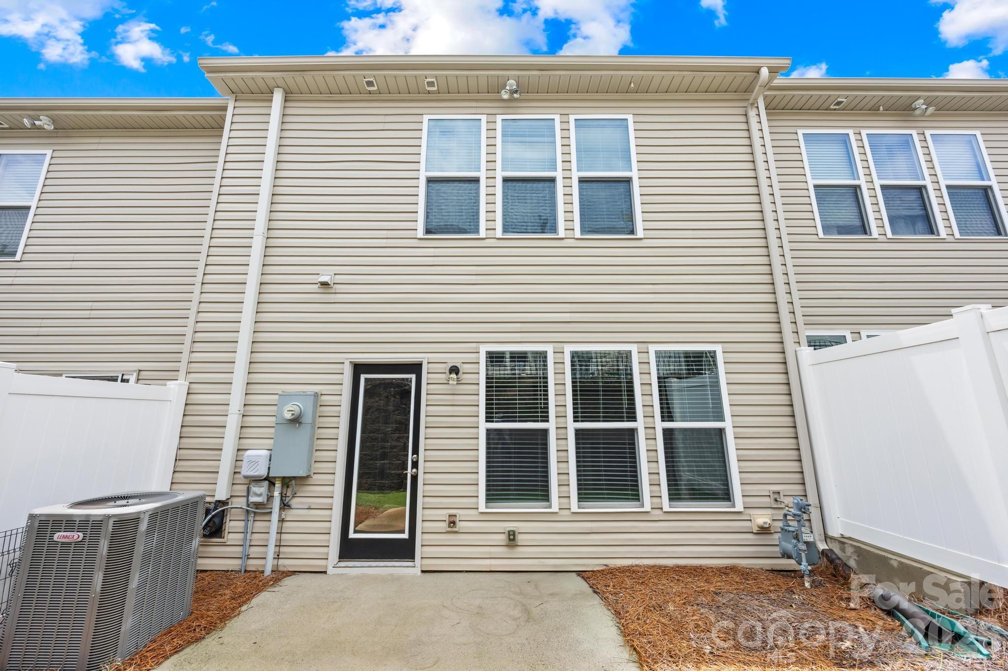 2459 Diplomat Lane — Charlotte
