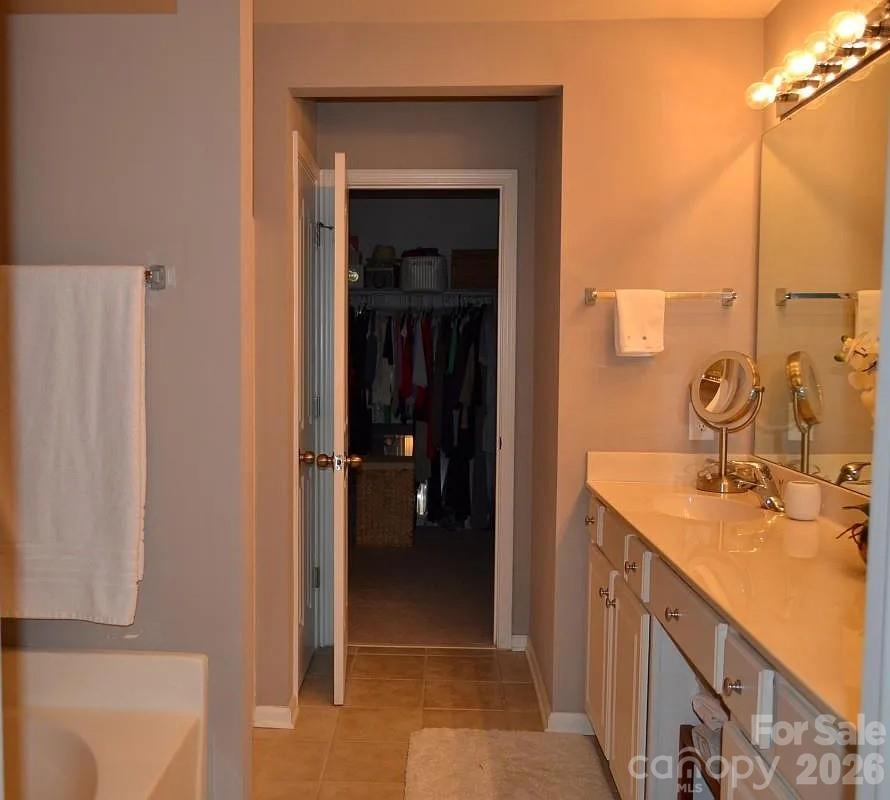 9032 Bishop Crest Lane — Charlotte