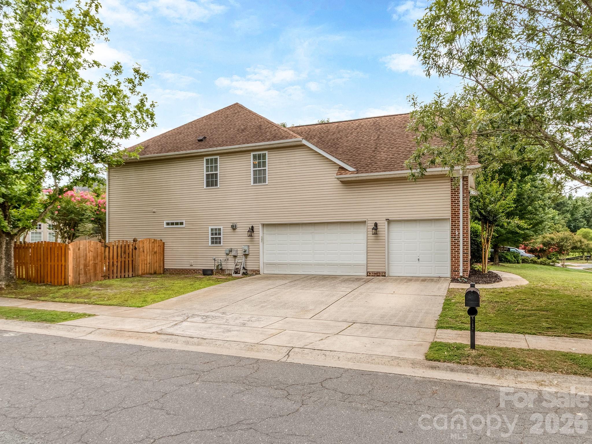 4027 Riseley Lane — Charlotte
