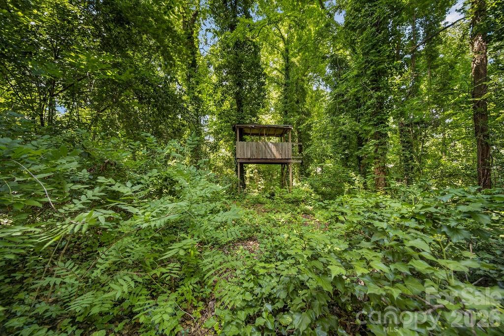 1822 W Sugar Creek Road — Charlotte