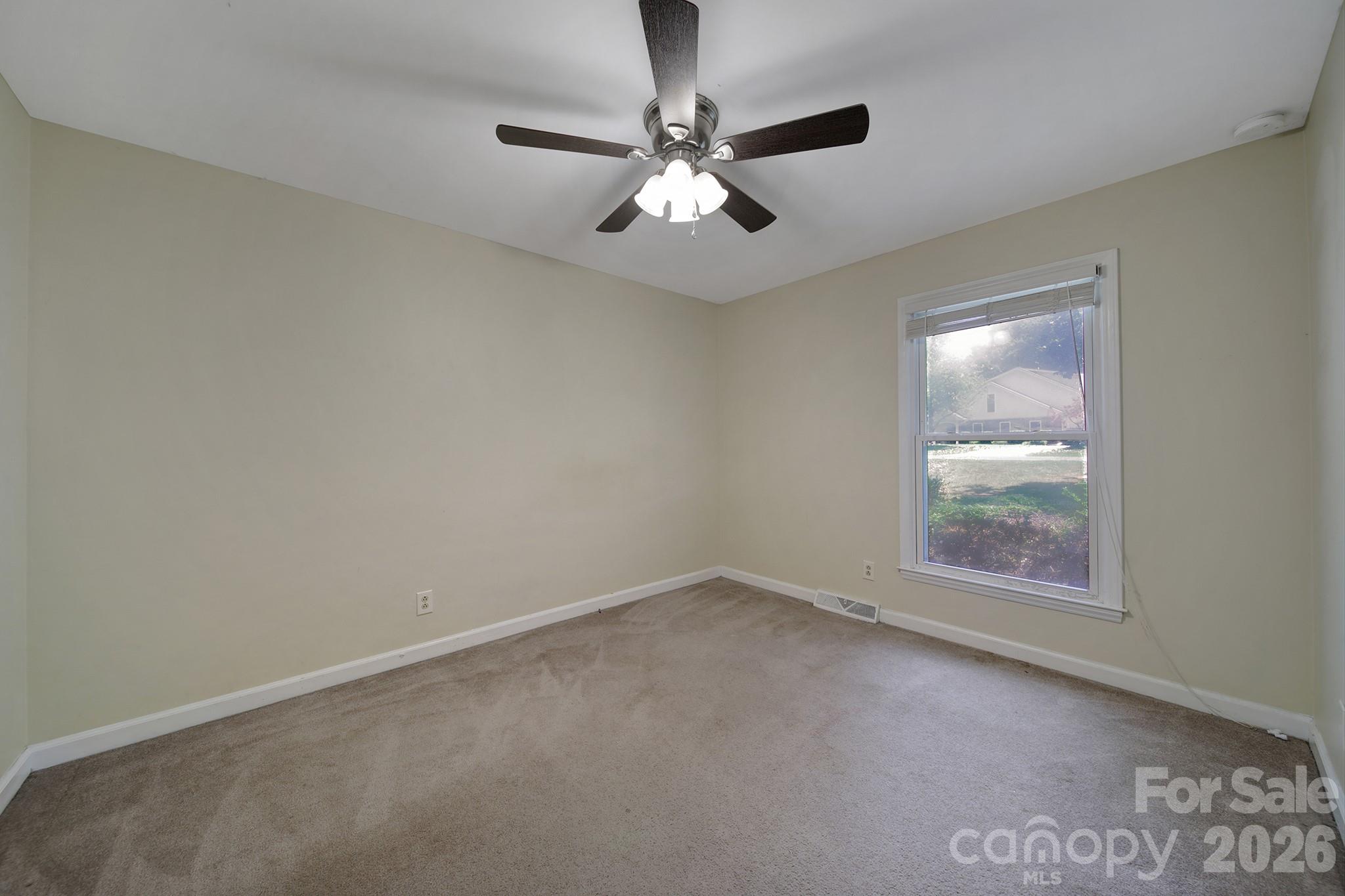 704 Isle Of Pines Road — Mooresville