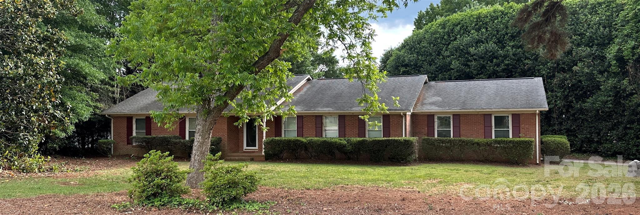 704 Isle Of Pines Road — Mooresville