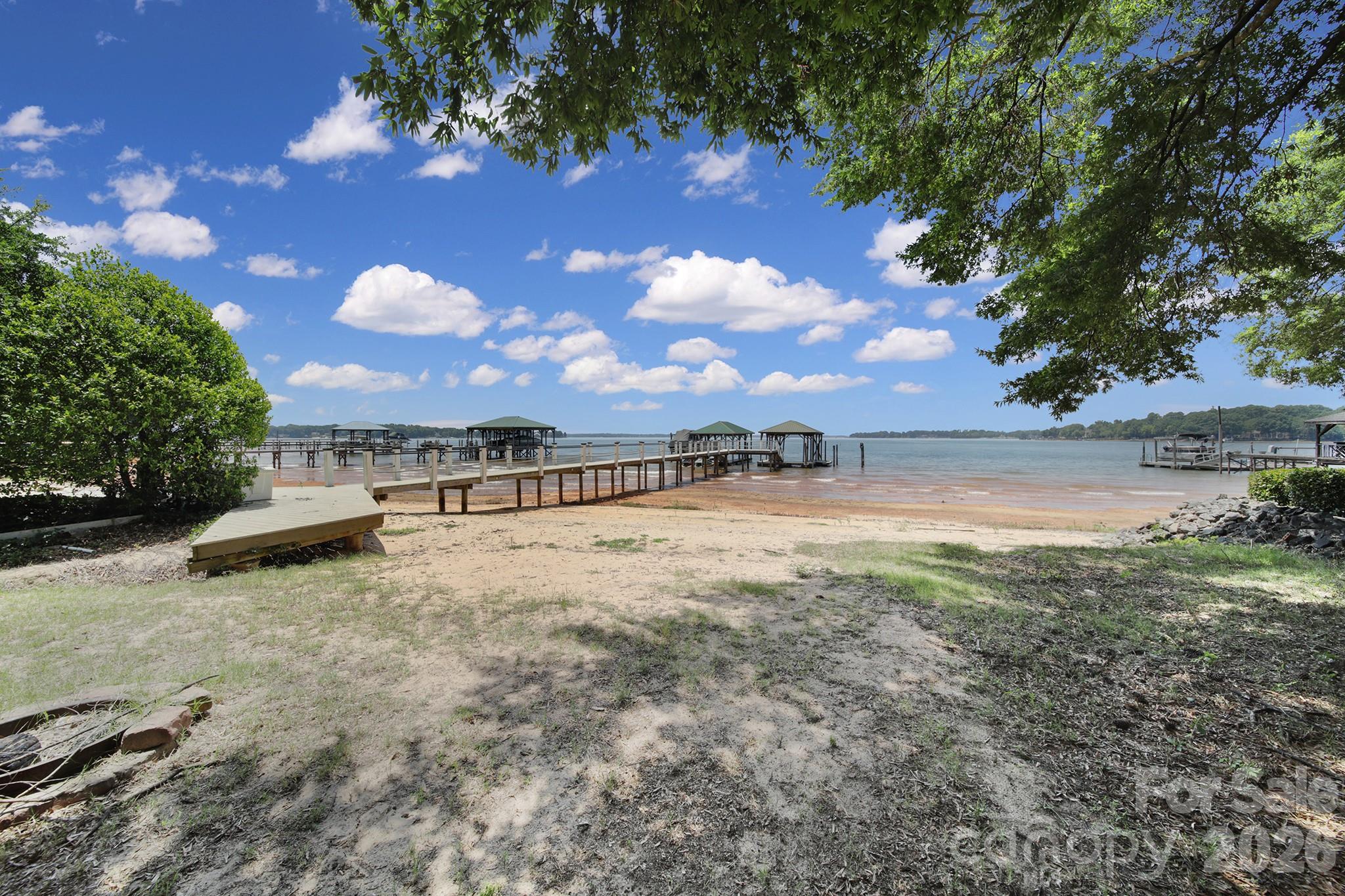 704 Isle Of Pines Road — Mooresville