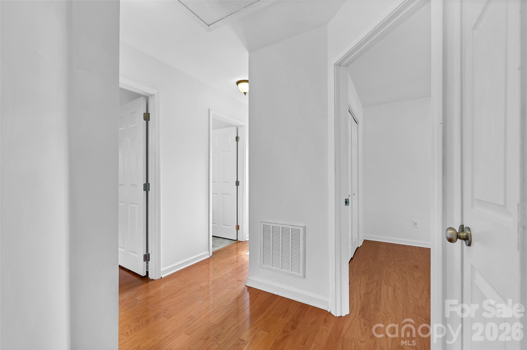 11 Ridgeland Lane — Asheville