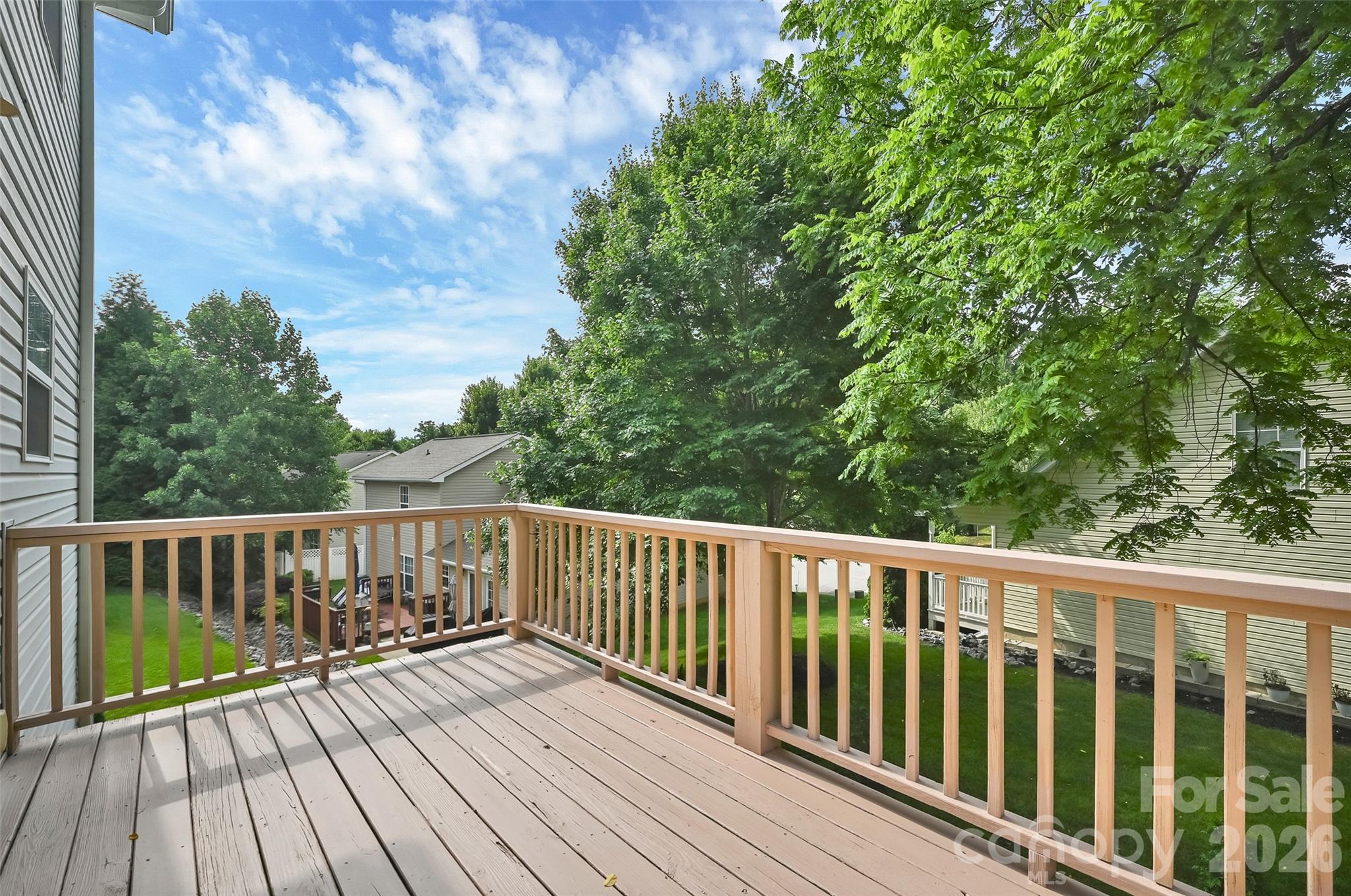 11 Ridgeland Lane — Asheville