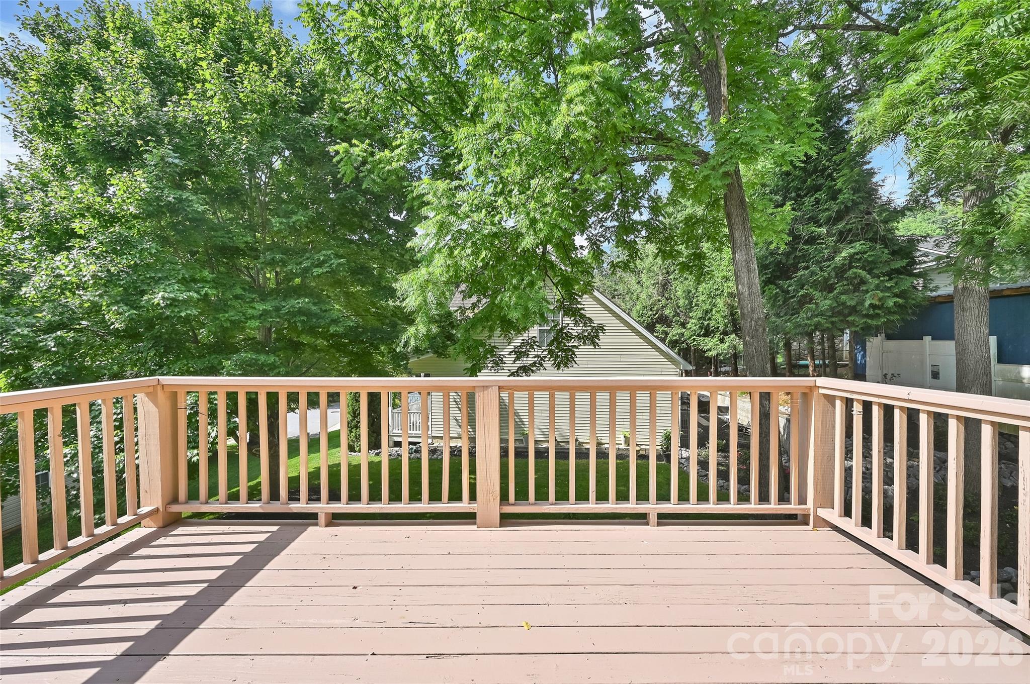 11 Ridgeland Lane — Asheville