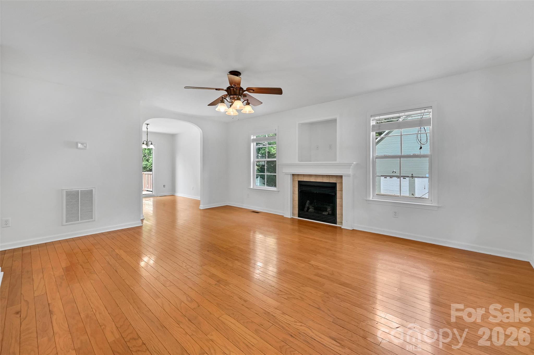 11 Ridgeland Lane — Asheville