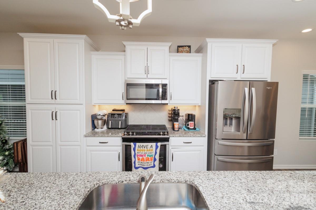 26019 Appleyard Court — Lancaster