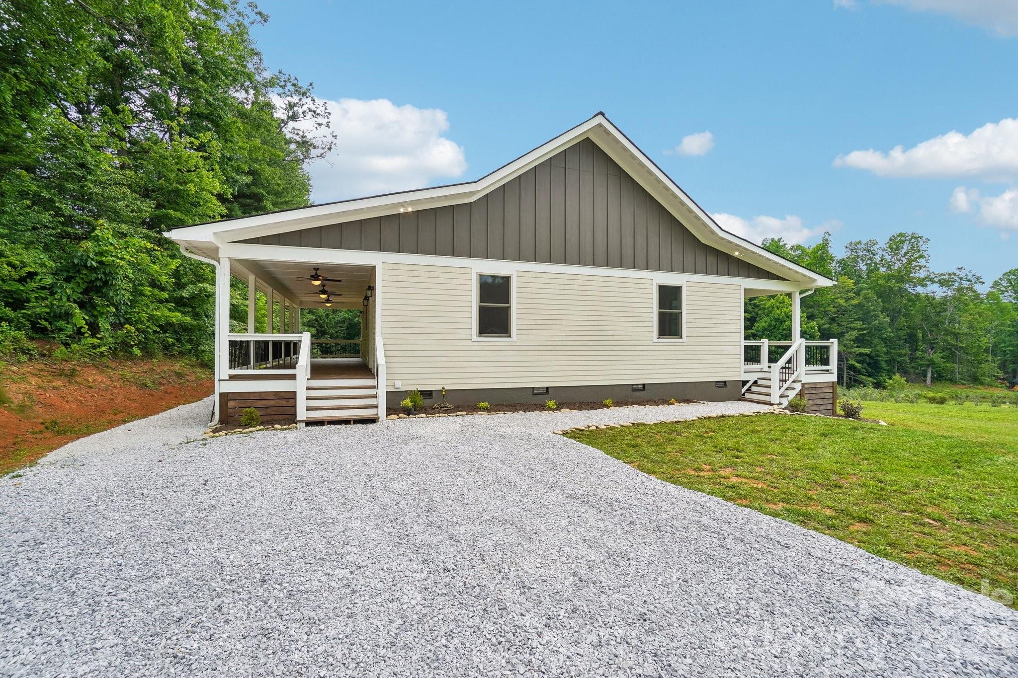 246 Appalachian None — Spruce Pine