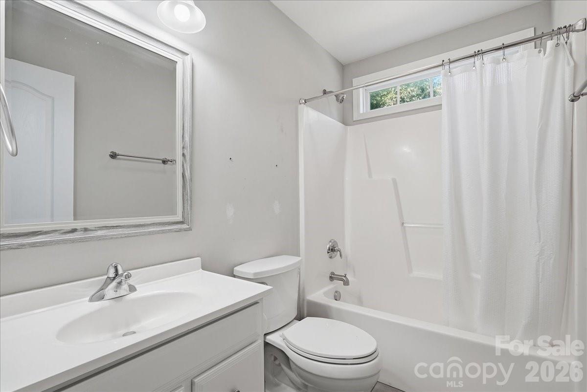 4089 Fallen Pine Road — Sherrills Ford